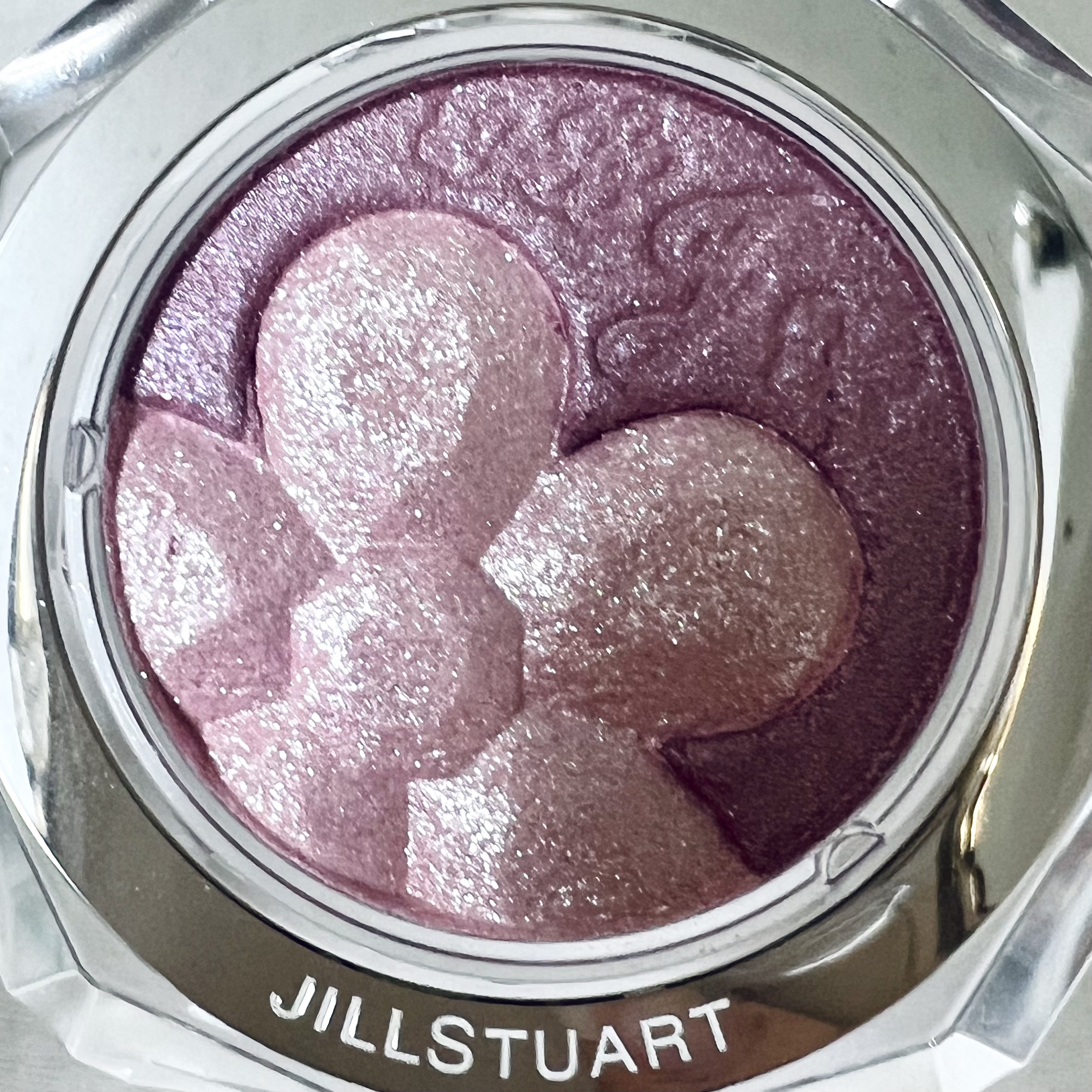ジルスチュアート クリスタルブルーム ペタルクチュールアイズ デュオ/JILL STUART/アイシャドウパレットを使ったクチコミ（2枚目）