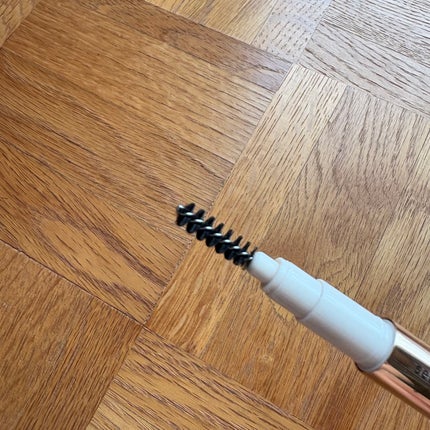 シークレットサロン 淡眉コンシーラーのクチコミ「髪の毛をハイカラーにしたので、眉毛が気になるようになりました。
眉毛コンシーラーの反対側には.....」(2枚目)