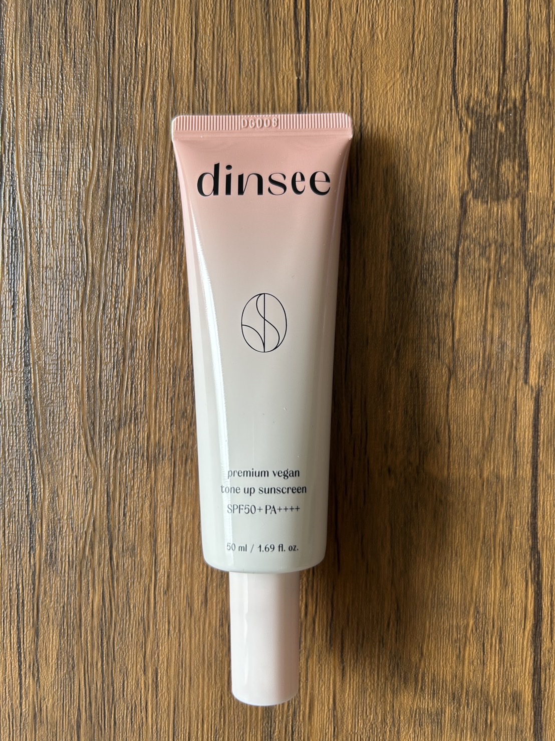 プレミ アムビーガン トーンアップ日焼け止め SPF50+PA++++/dinsee/日焼け止めミルクを使ったクチコミ（2枚目）