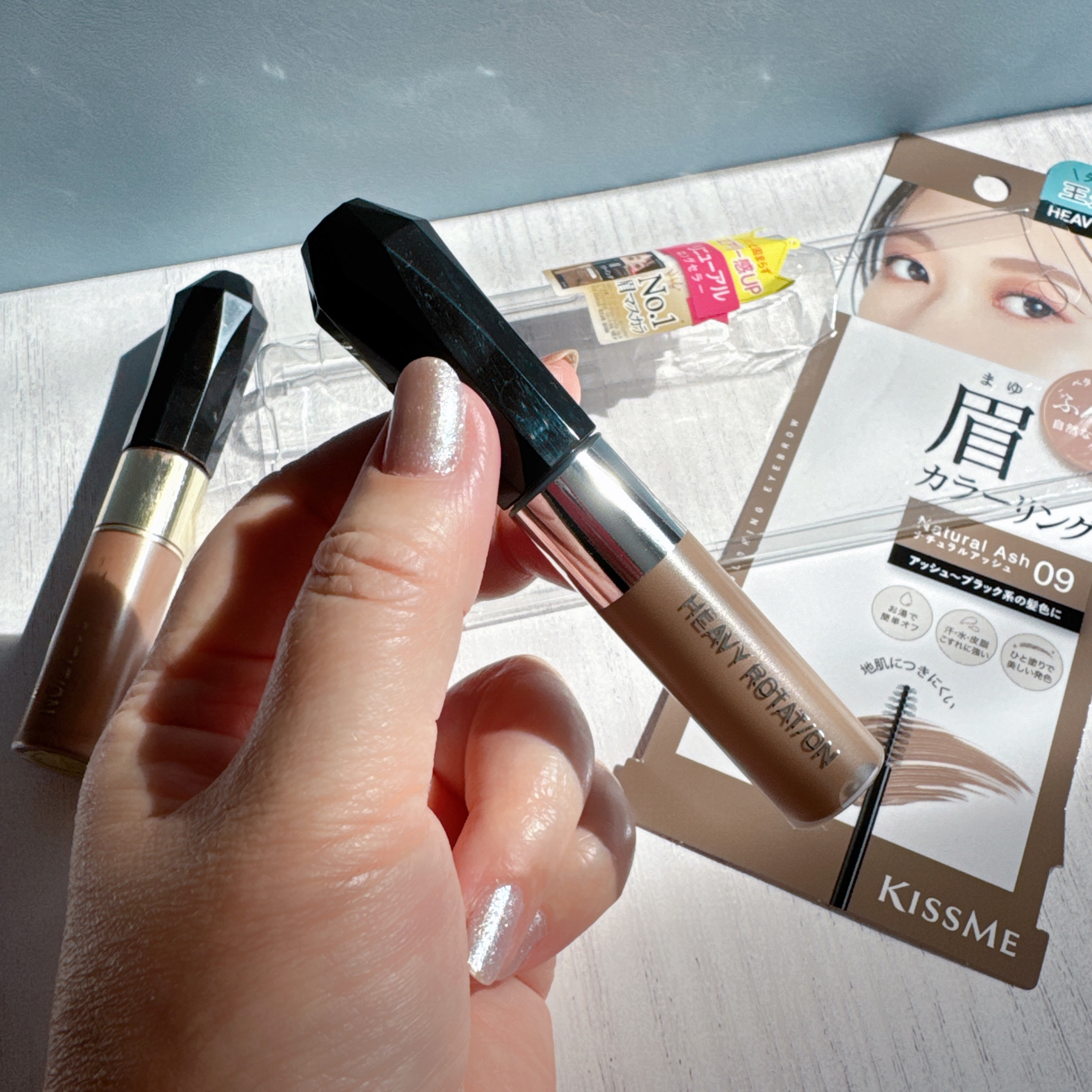 ヘビーローテーション カラーリングアイブロウEX/ヘビーローテーション/眉マスカラを使ったクチコミ（3枚目）