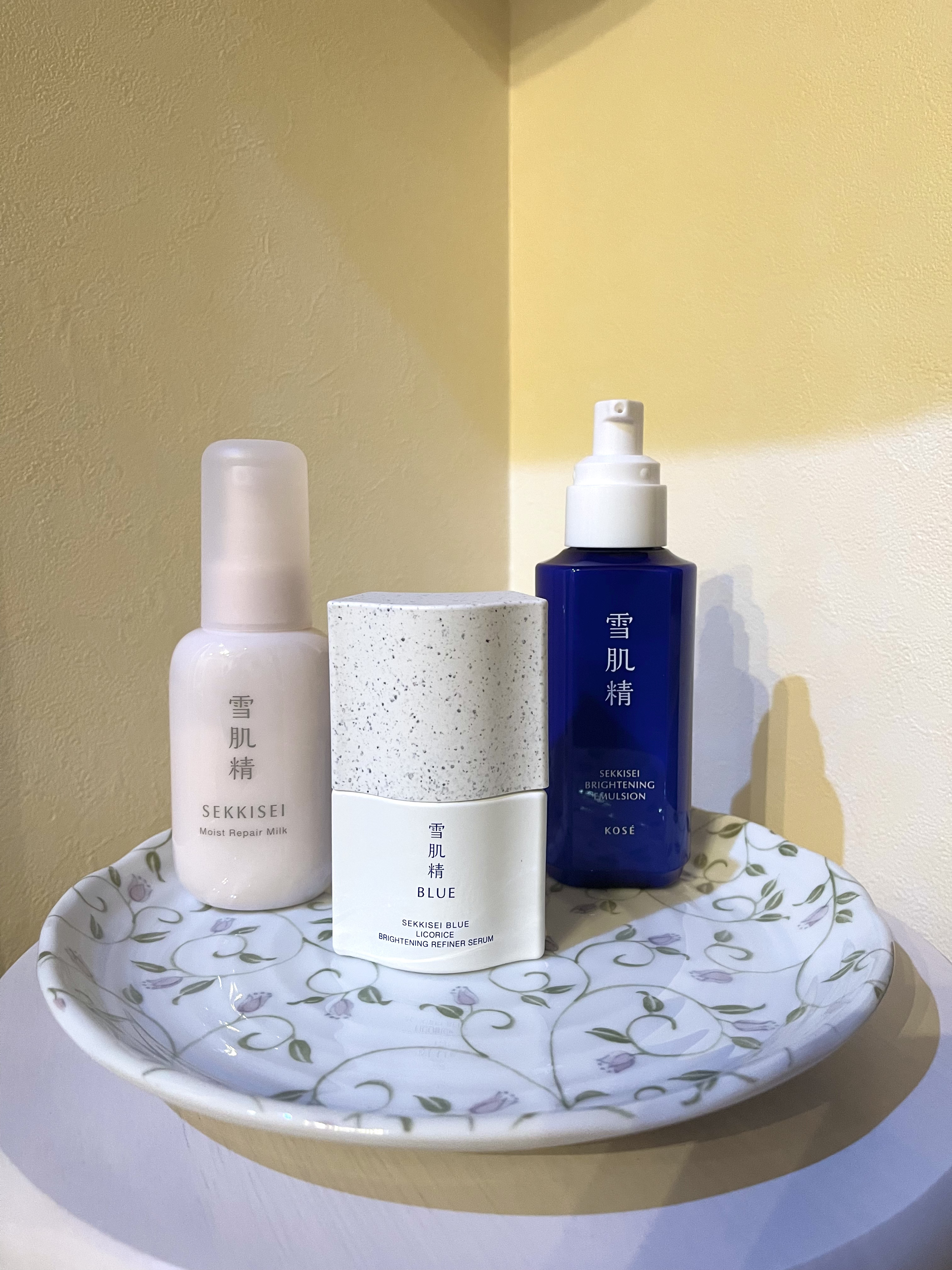 ホワイト BB クリーム モイスト 01 やや明るい自然な肌色/雪肌精/BBクリームを使ったクチコミ（1枚目）