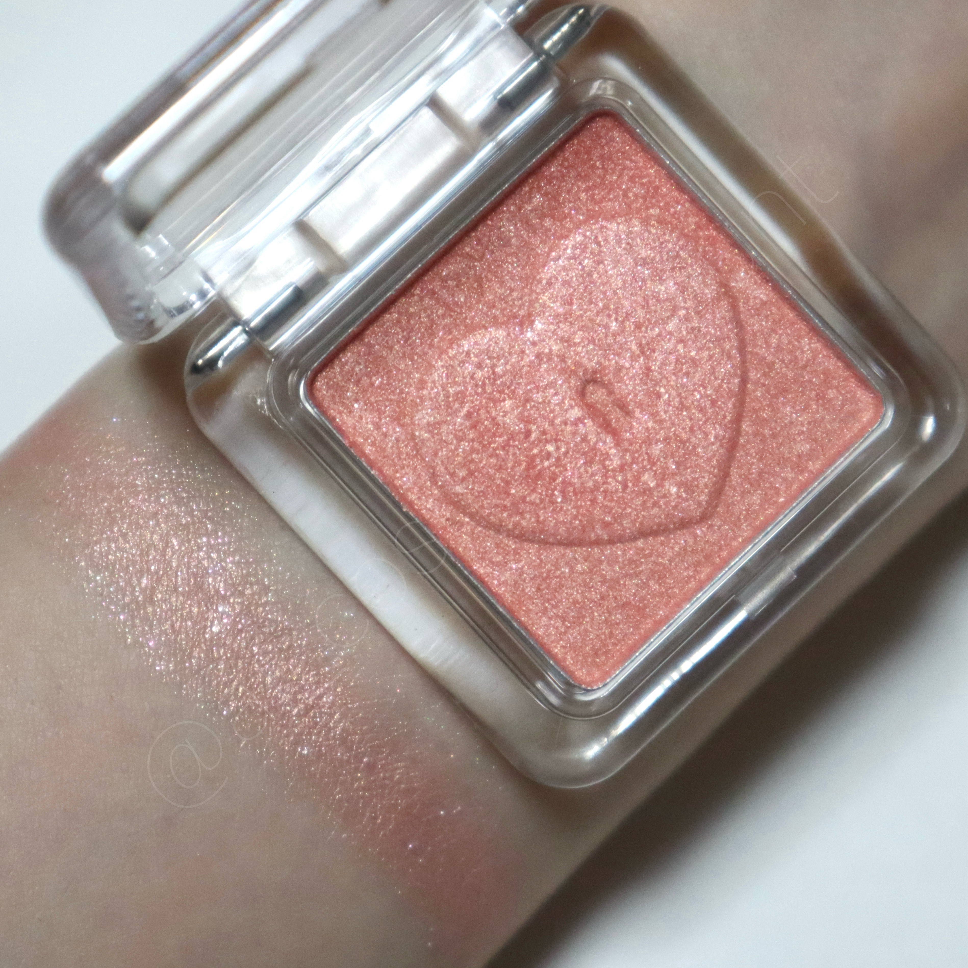 ハート ポケット シングル/PERIPERA/単色アイシャドウを使ったクチコミ（3枚目）