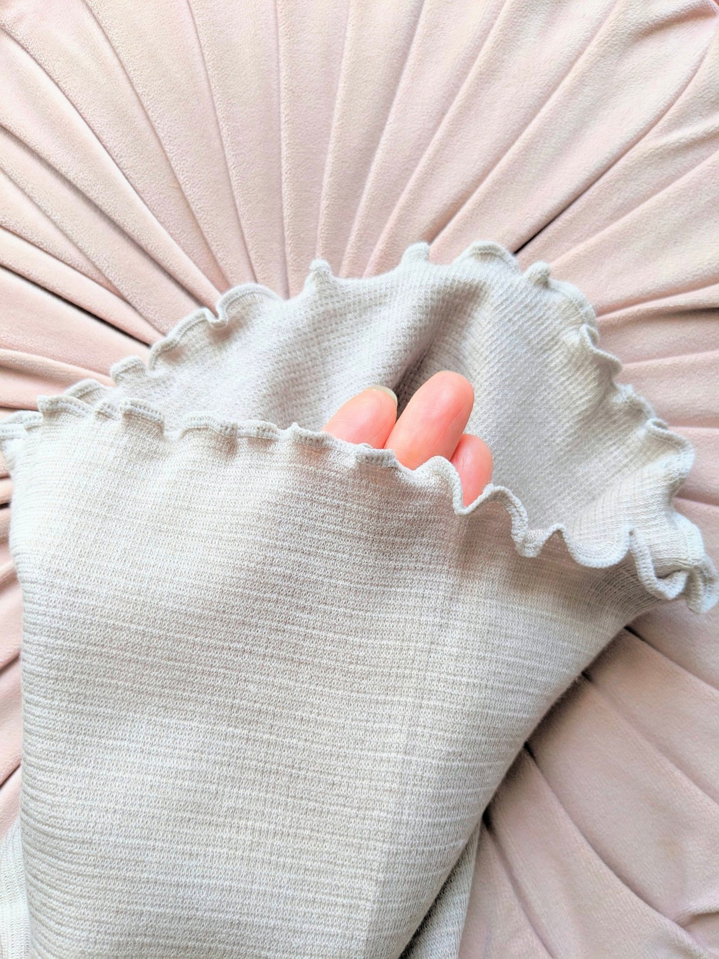 コスメ大好き☆きらら on LIPS 「ハヤシニットのうすいあったか腹巻をお試ししました✨昔からお腹が..」(3枚目)