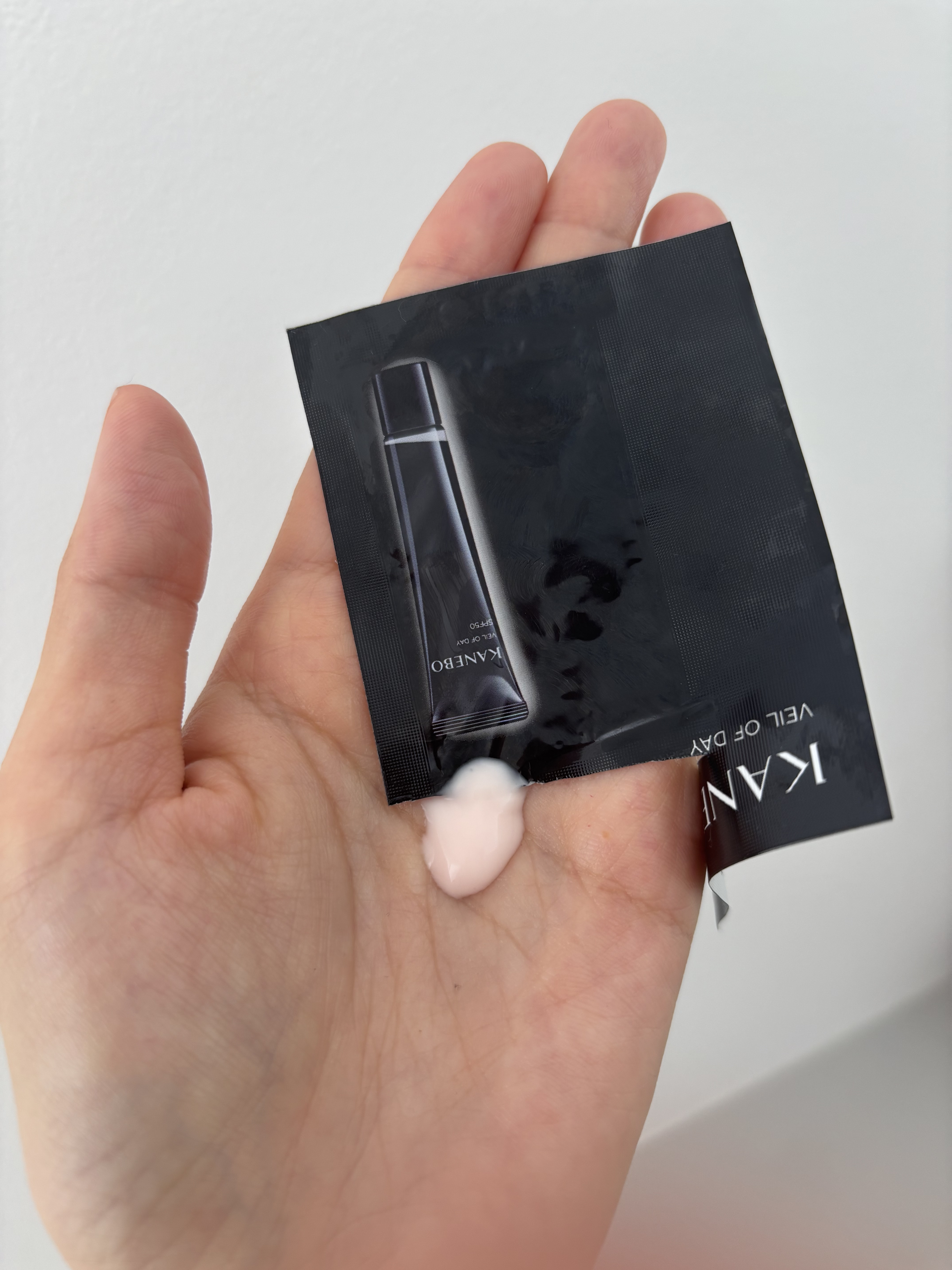 KANEBO ヴェイル オブ デイのクチコミ「KANEBO
ヴェイル オブ デイ

乾燥しない仕上がりが嬉しい(୨୧ ❛ᴗ❛)✧

KANE.....」（3枚目）