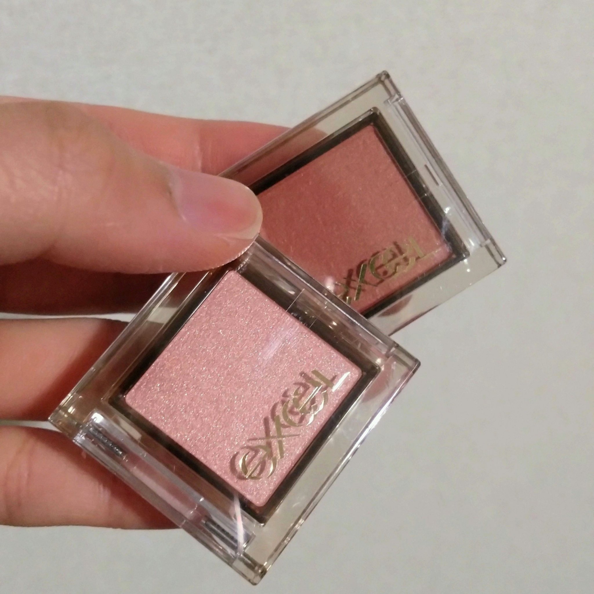 お洒落なカラー🍀excel単色シャドウ✨

・excel アイプランナー #F02ナツメグ#R02セレモニー

✧• ─────────── •✧

F02ナツメグはお友達へのプレゼント用に購入！
大人っぽいお洒落なオレンジブラウン系カラ