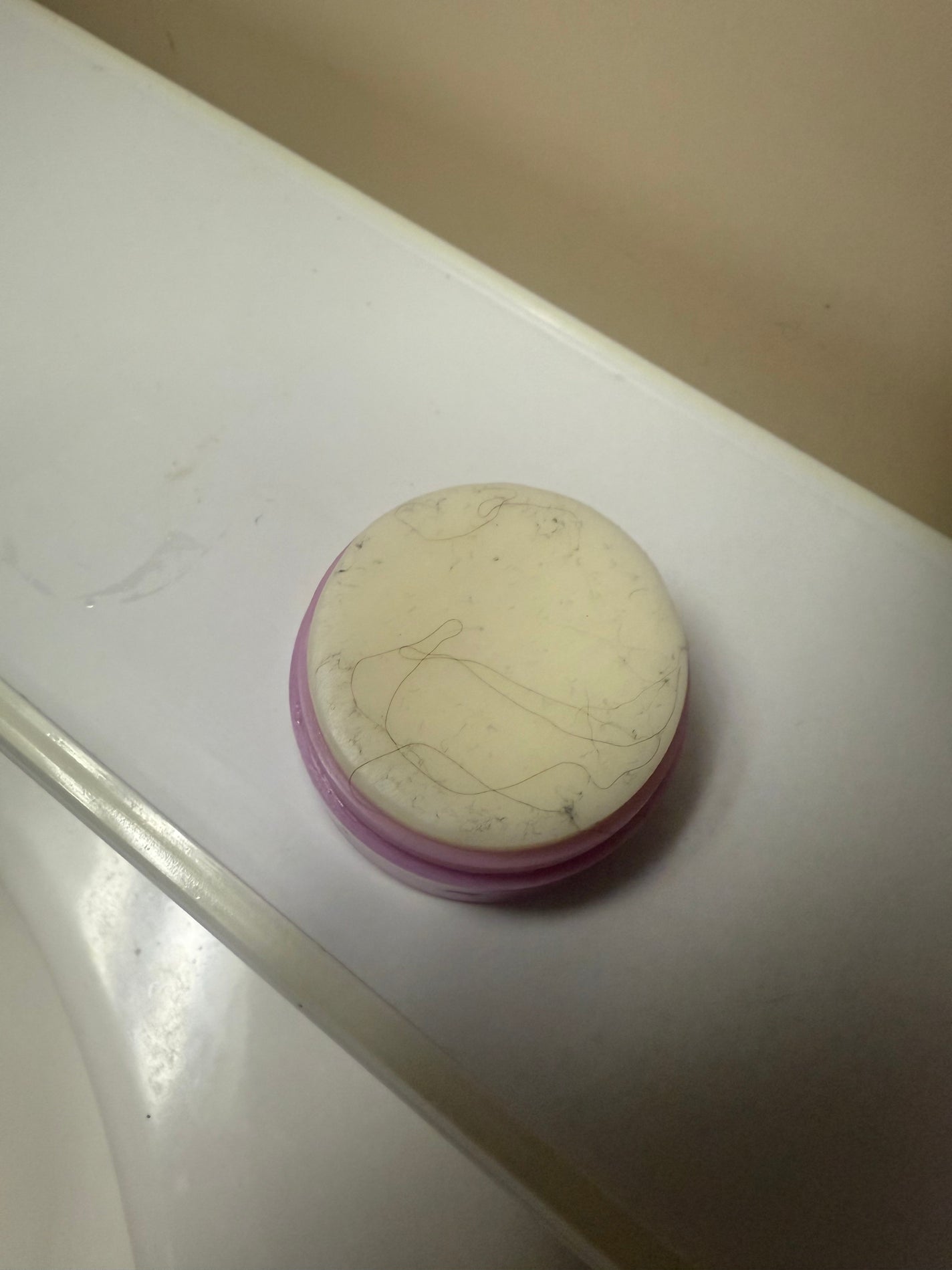 マトメージュ まとめ髪スティック レギュラー ホワイトフローラルブーケの香り/マトメージュ/ヘアワックス・クリームを使ったクチコミ(2枚目)