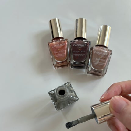 カラフルネイルズ/キャンメイク/マニキュアを使ったクチコミ(4枚目)