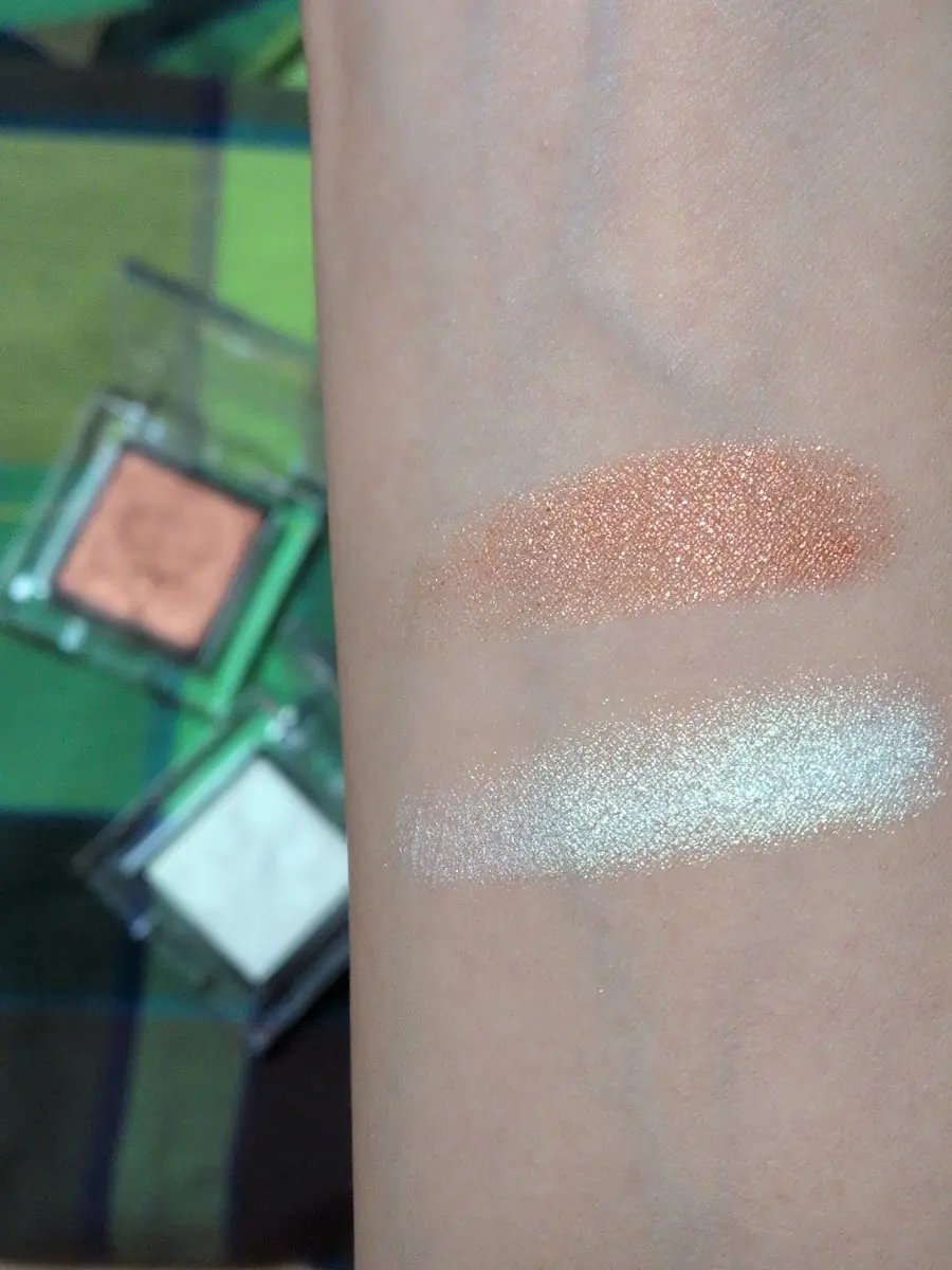 アディクション ザ アイシャドウ スパークル/ADDICTION/単色アイシャドウを使ったクチコミ（2枚目）