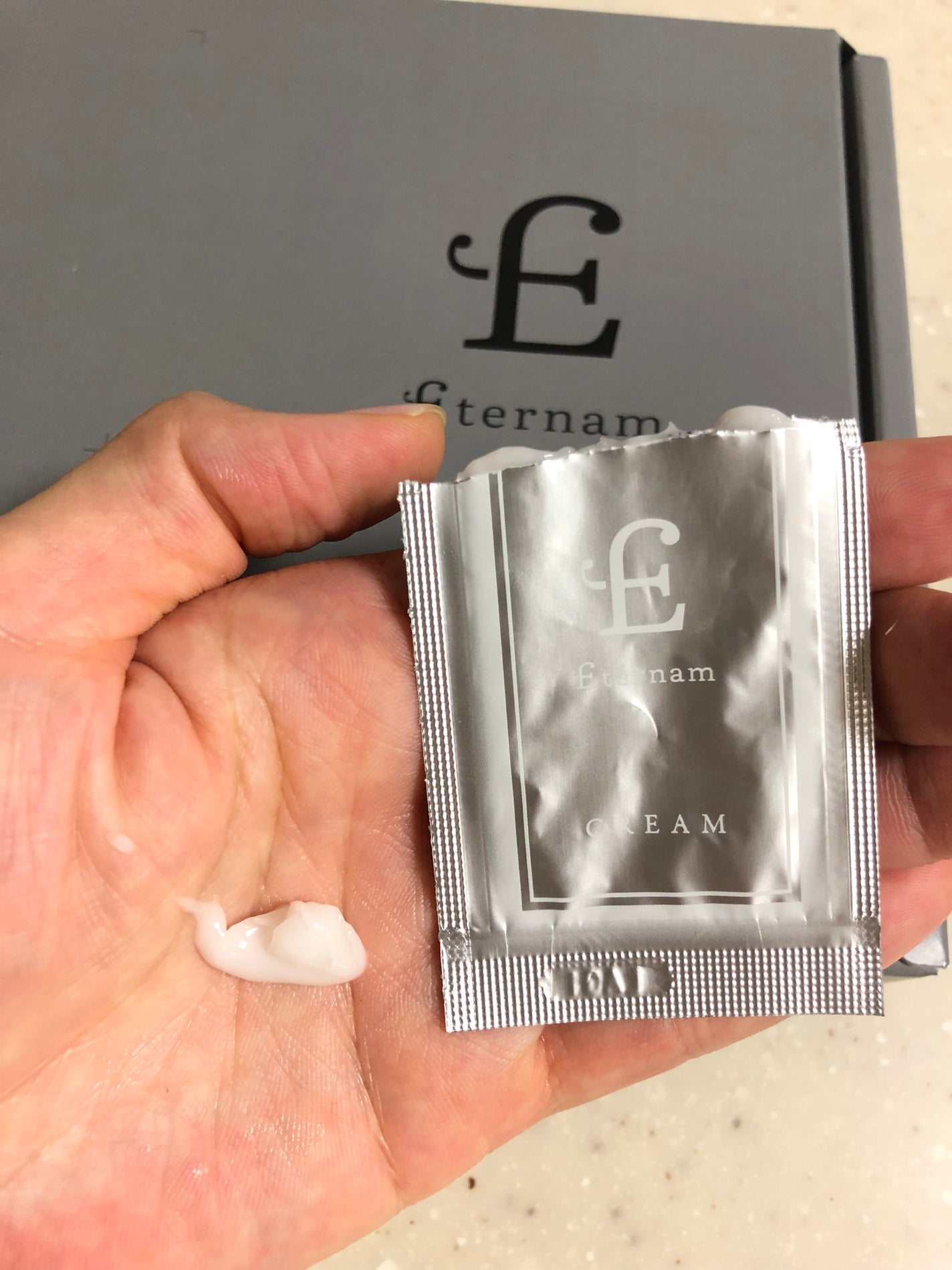 エテルナム クリーム /エテルナム/フェイスクリームを使ったクチコミ(2枚目)