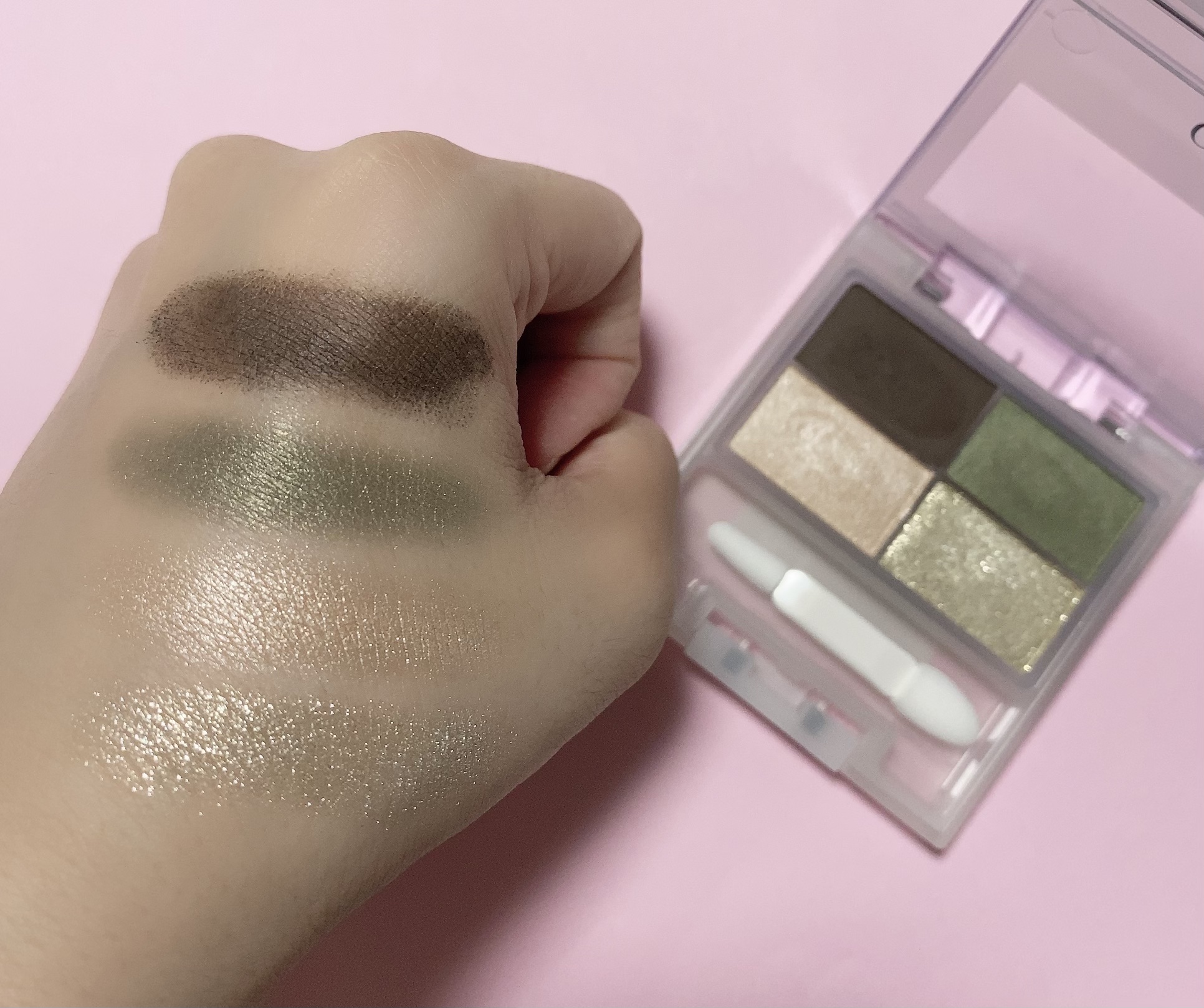 フェイスカラーパレット/チャコット・コスメティクス/アイシャドウパレットを使ったクチコミ（3枚目）