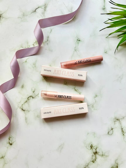 アートクラス アイグリッツ/too cool for school/スティックアイシャドウを使ったクチコミ(1枚目)