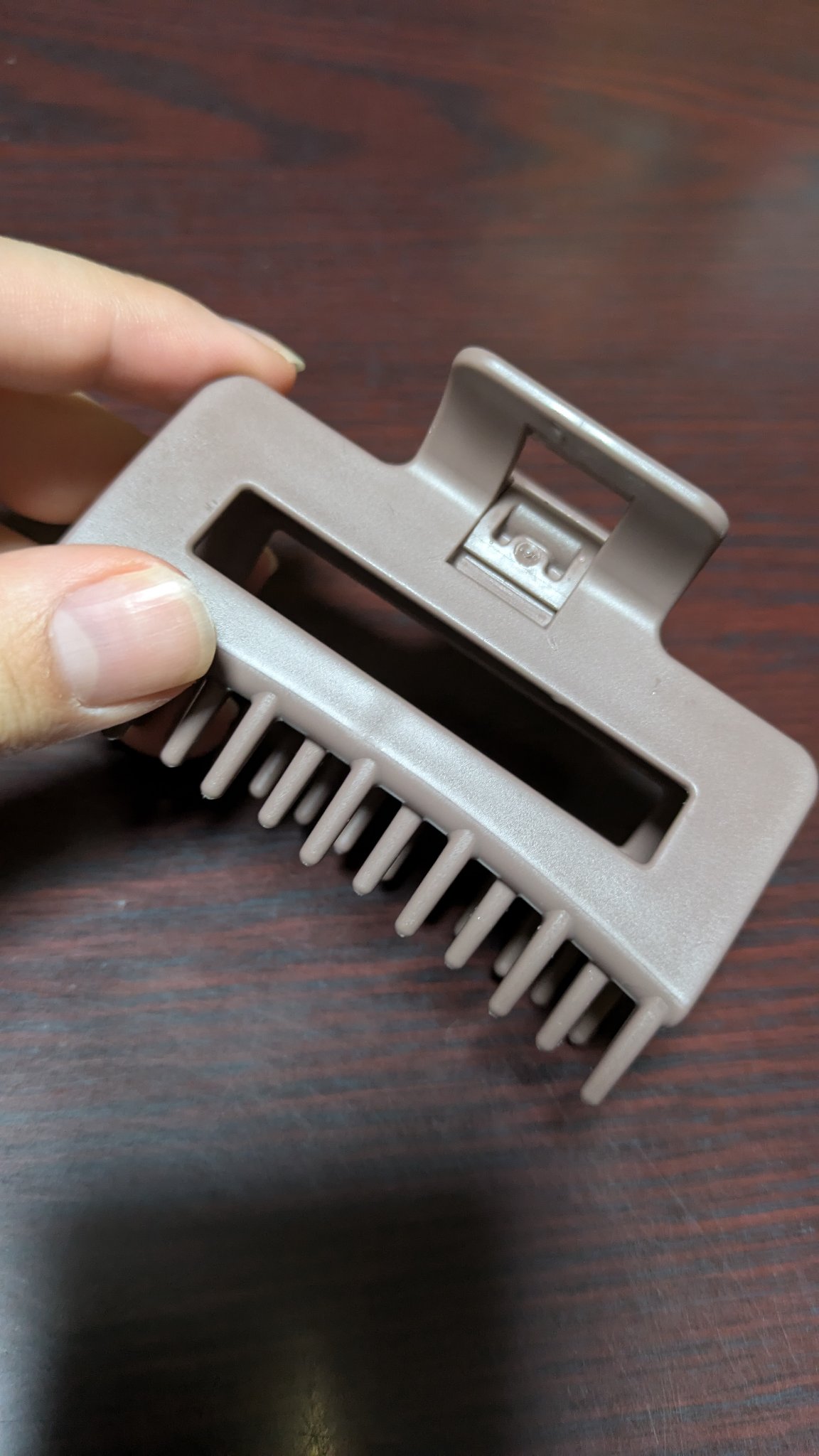 髪になじませるトリートメントコームつきヘアクリップ/DAISO/ヘアコームを使ったクチコミ（1枚目）