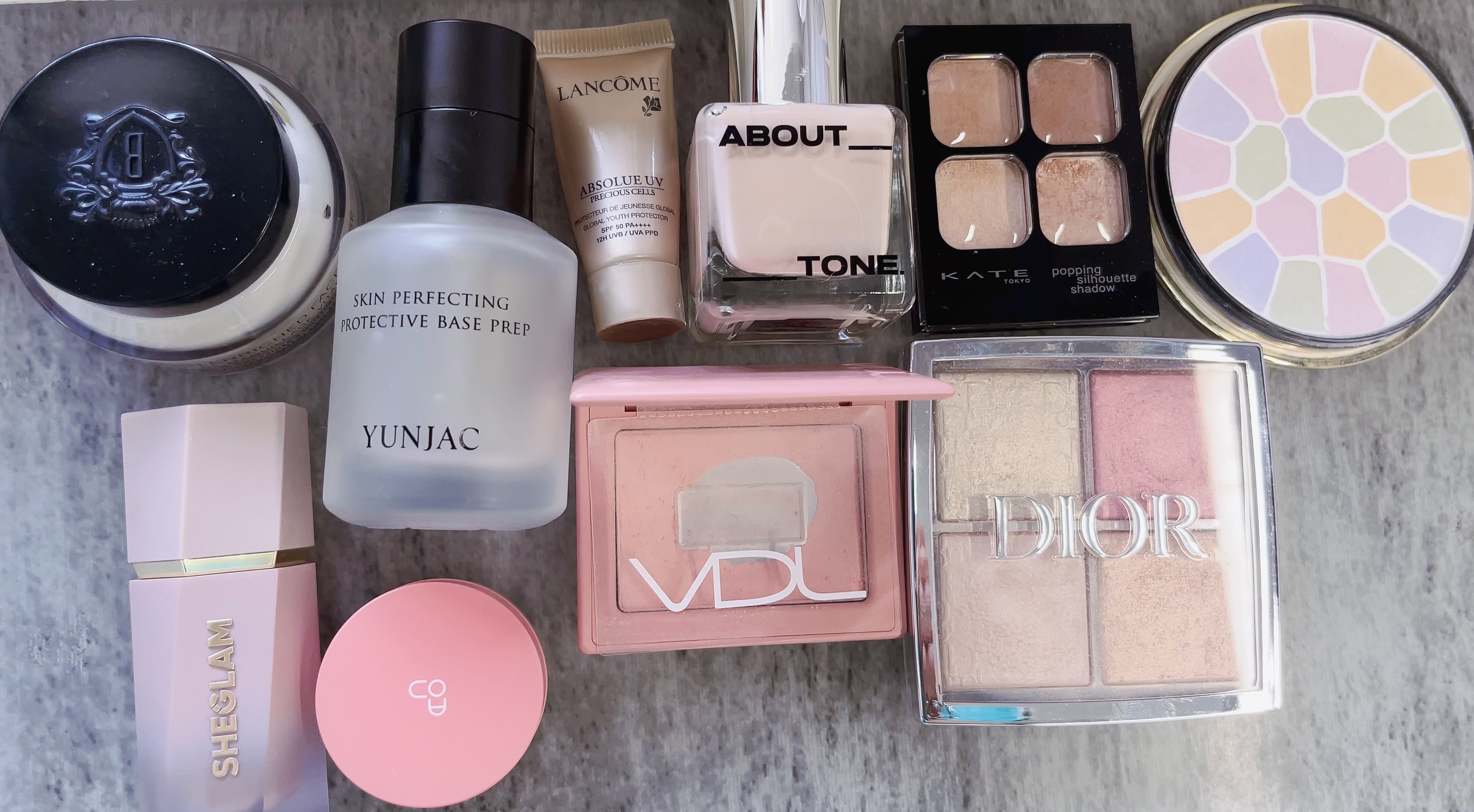 スキンレイヤーフィットファンデーション 21 クールライト/ABOUT TONE/リキッドファンデーションを使ったクチコミ（2枚目）