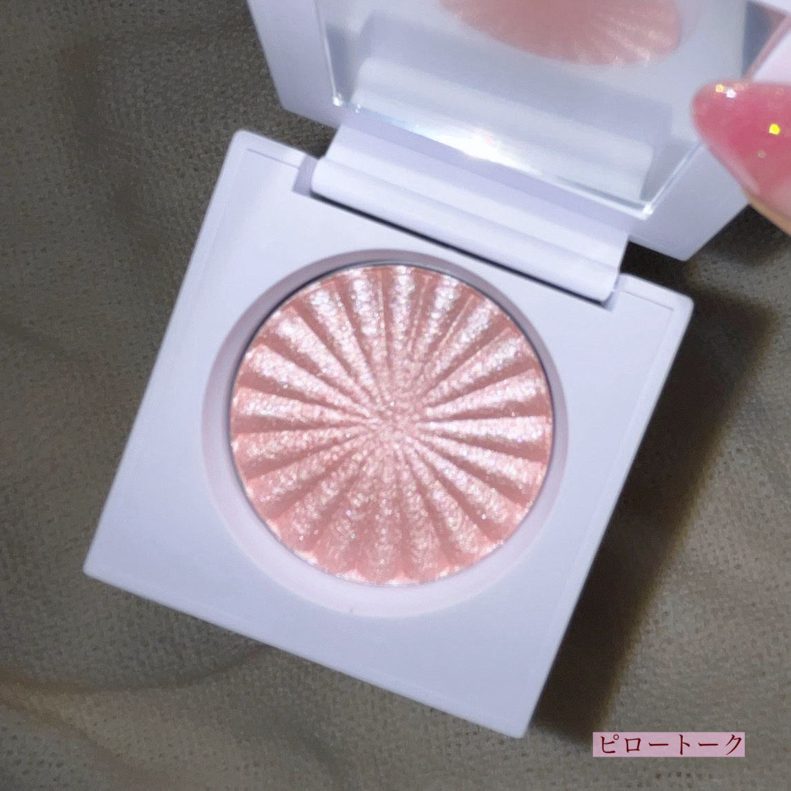 OFRA mini Highlighter/Ofra Cosmetics/パウダーハイライトを使ったクチコミ（2枚目）