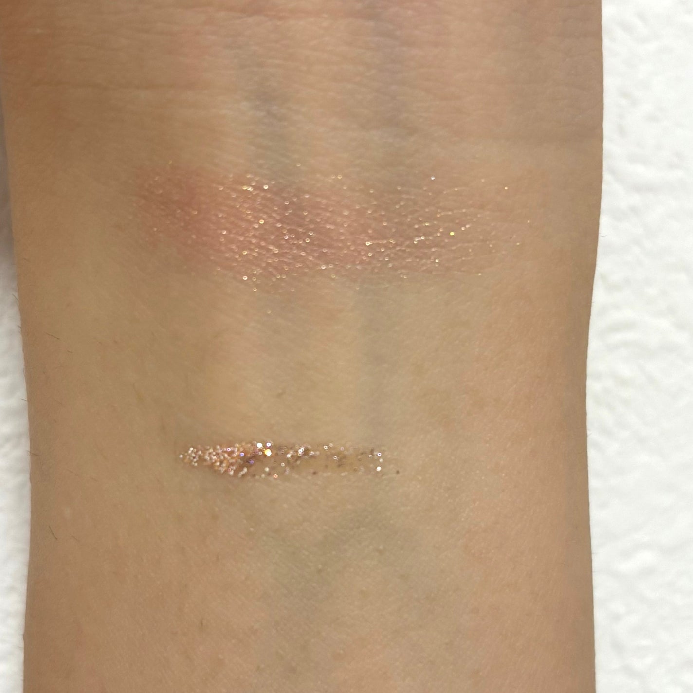 シピシピ グリッター イルミネーションライナー S/CipiCipi/リキッドアイライナーを使ったクチコミ(4枚目)