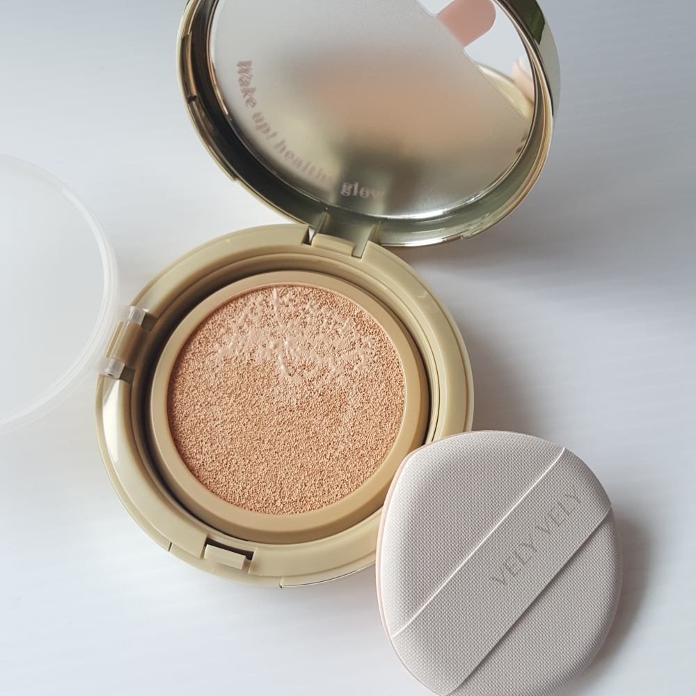 VELY VELY Aura Honey Glow Cushionのクチコミ「VELY VELY
オーラ ハニーグロー クッション
SPF50＋PA＋＋＋　　　21号　ライ.....」（2枚目）