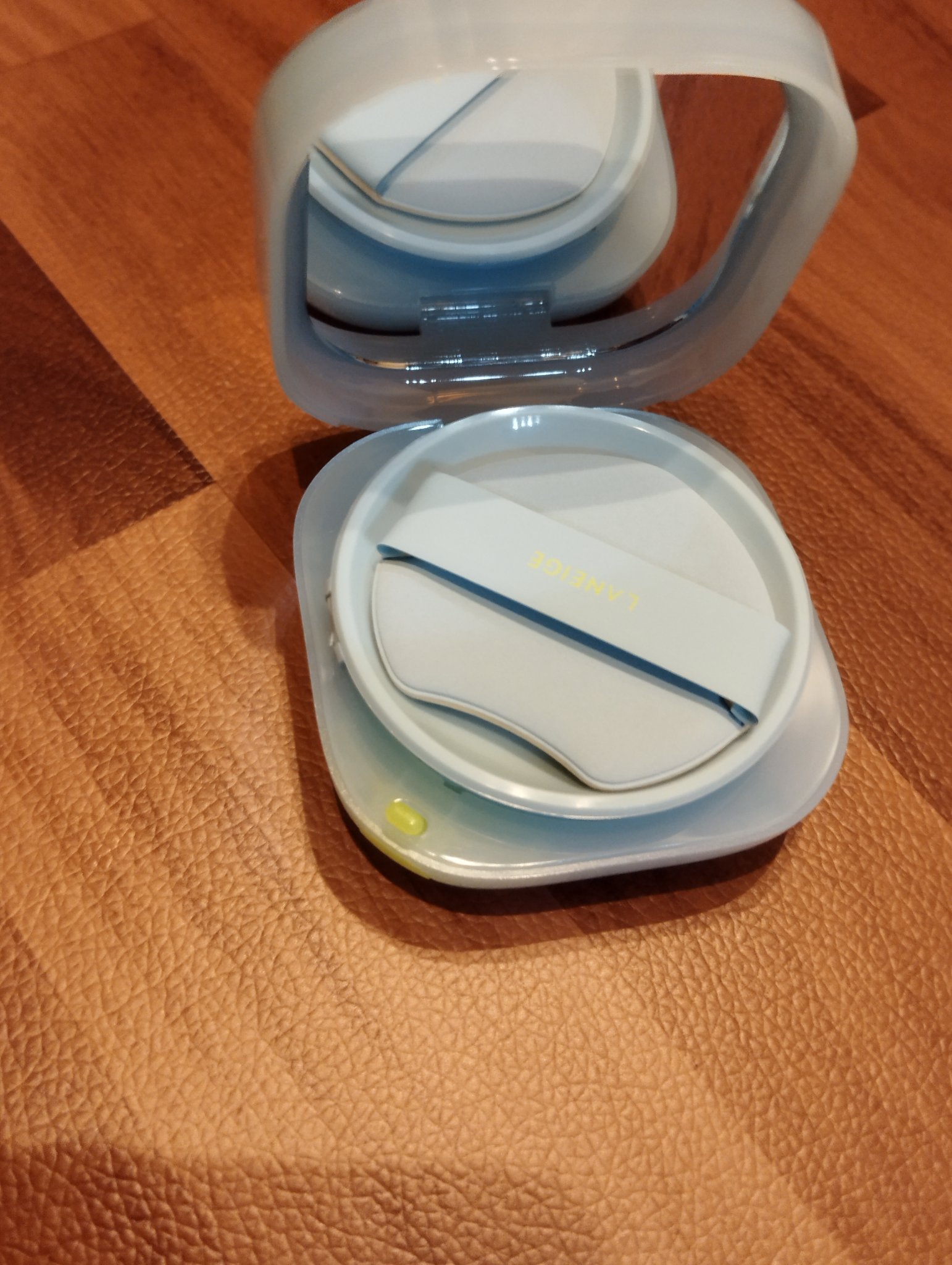 ラネージュ ネオクッション ミュイ ​/LANEIGE/クッションファンデーションを使ったクチコミ（2枚目）