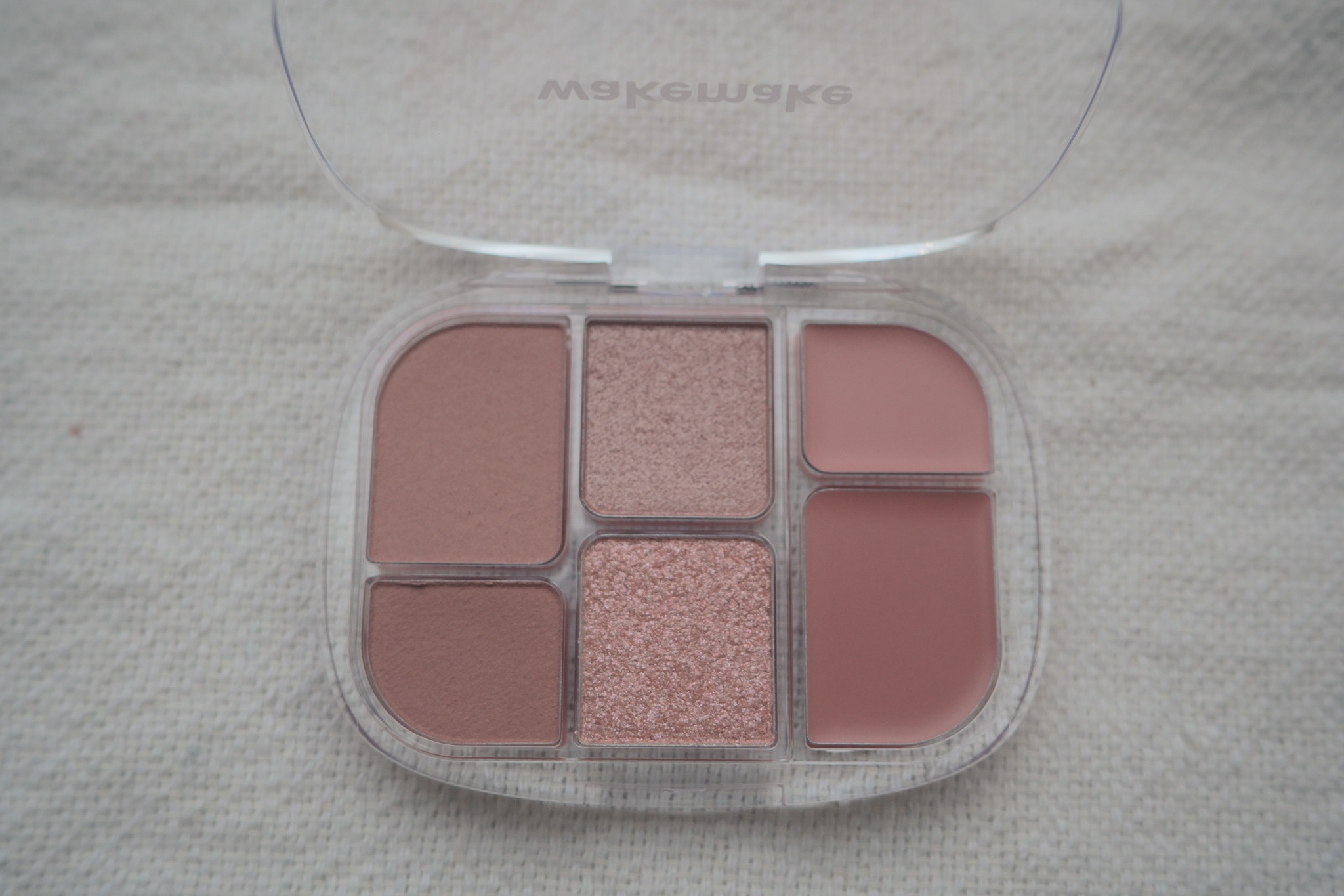 ソフトシアーマルチパレット/wakemake/アイシャドウパレットを使ったクチコミ（2枚目）