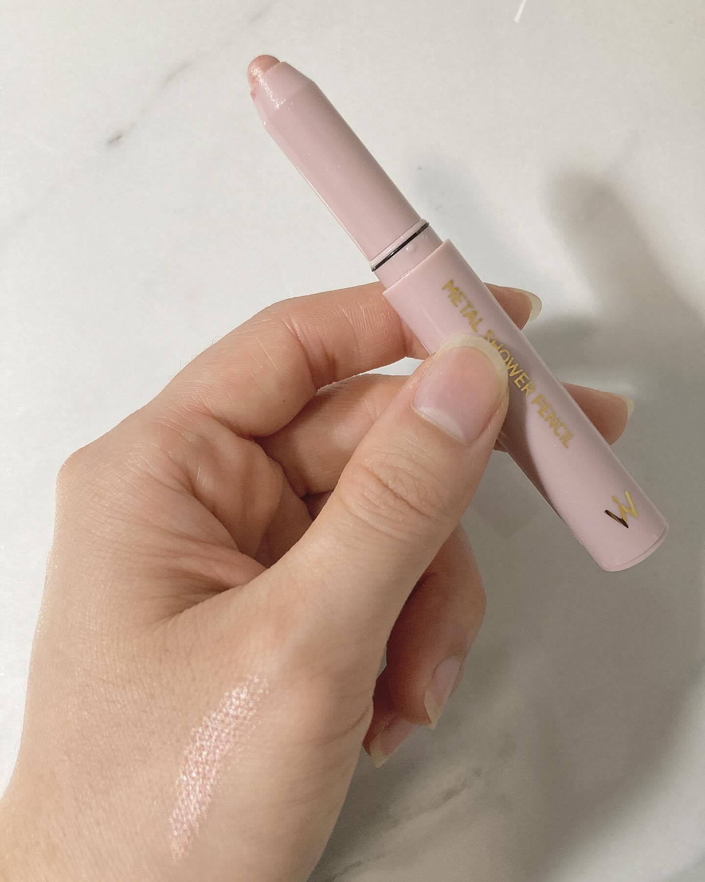 ウォンジョンヨ　メタルシャワーペンシル/Wonjungyo/スティックアイシャドウを使ったクチコミ（3枚目）