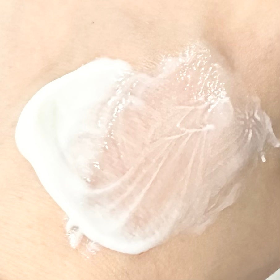 silka whiteninglotion/パパイヤ石鹸 Silka/日焼け止め・UVケアを使ったクチコミ(2枚目)