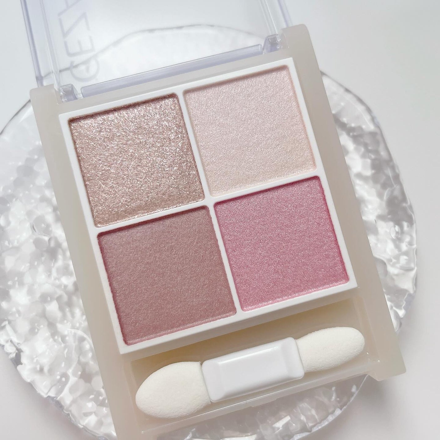 ペールトーンアイシャドウ/CEZANNE/アイシャドウを使ったクチコミ(2枚目)