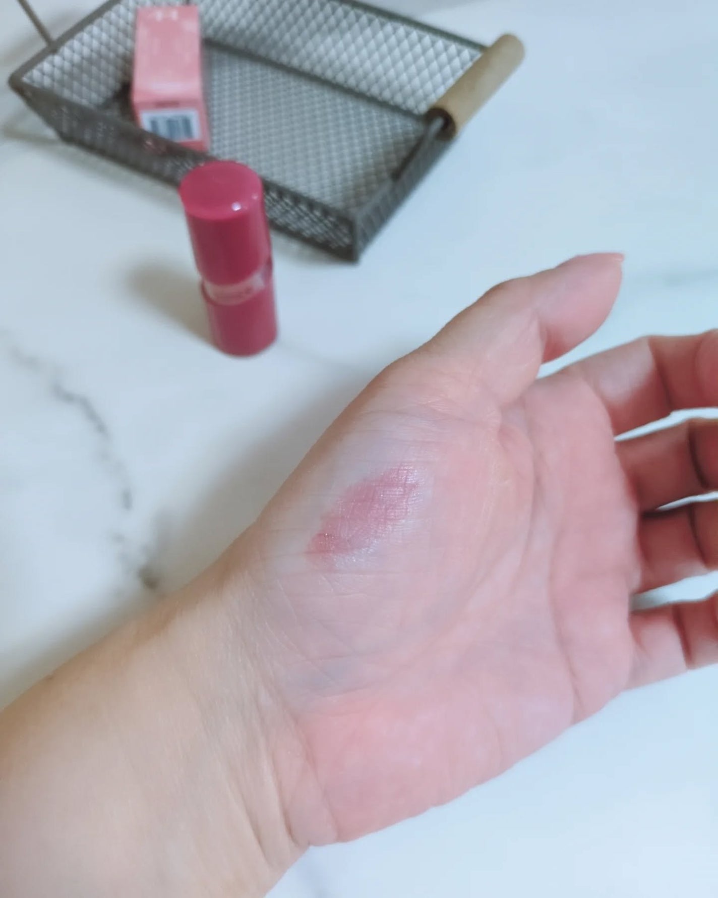 ロウグロウジェルティント/hince/リップティントを使ったクチコミ(5枚目)