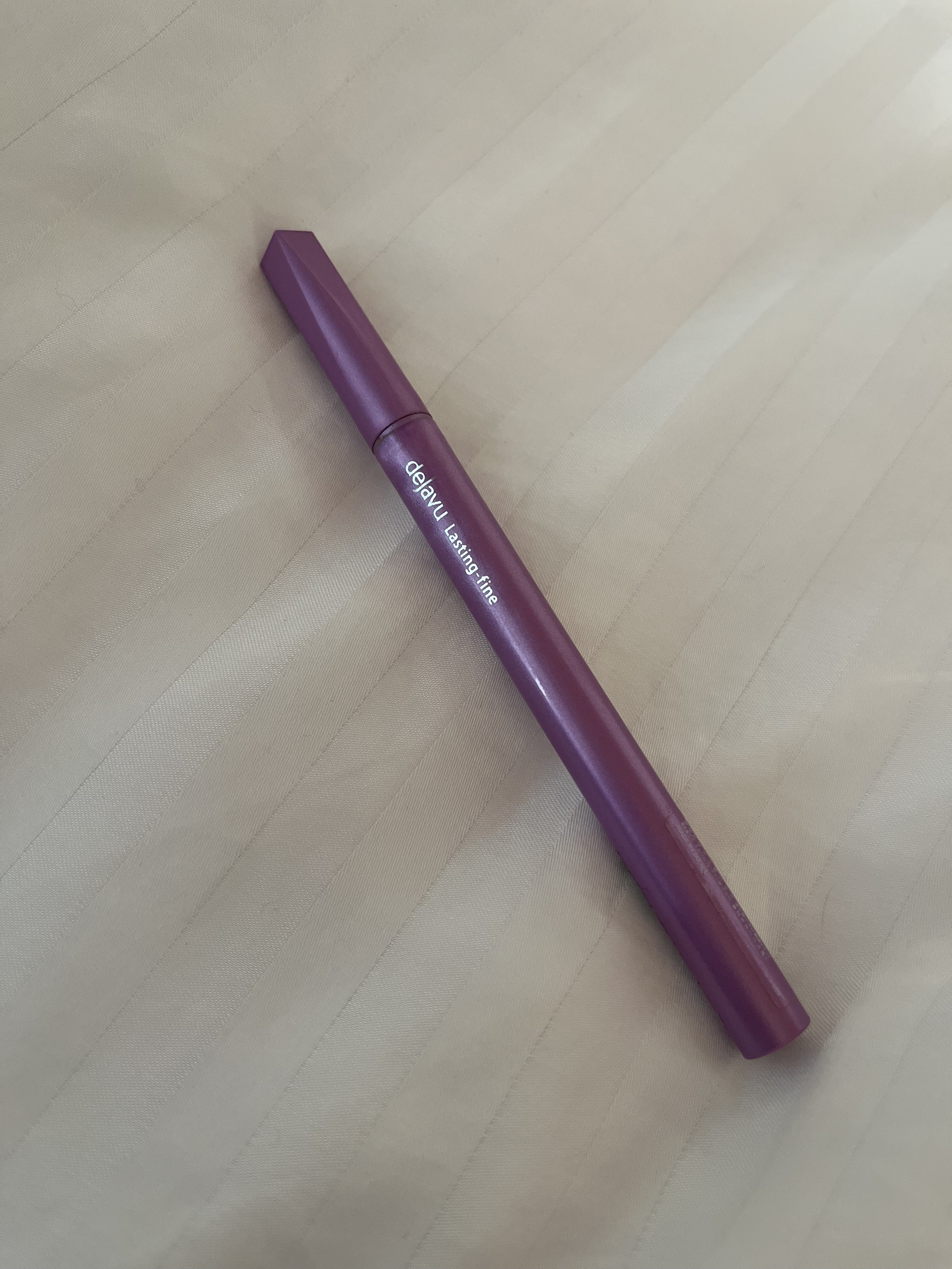 「密着アイライナー」ショート筆リキッド ディープブラック/デジャヴュ/リキッドアイライナーを使ったクチコミ（2枚目）