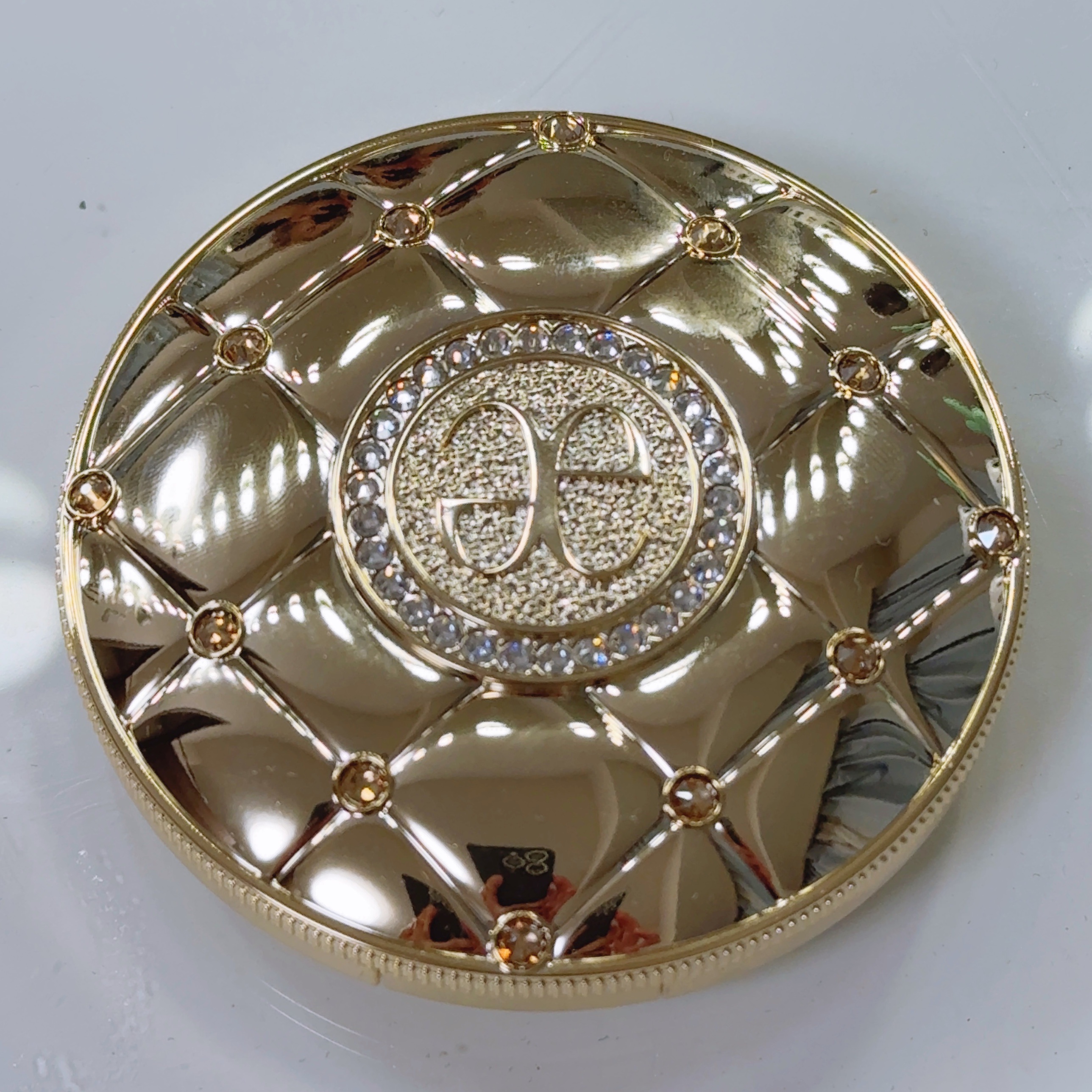 ラ プードル オートニュアンス/Elégance/プレストパウダーを使ったクチコミ（2枚目）