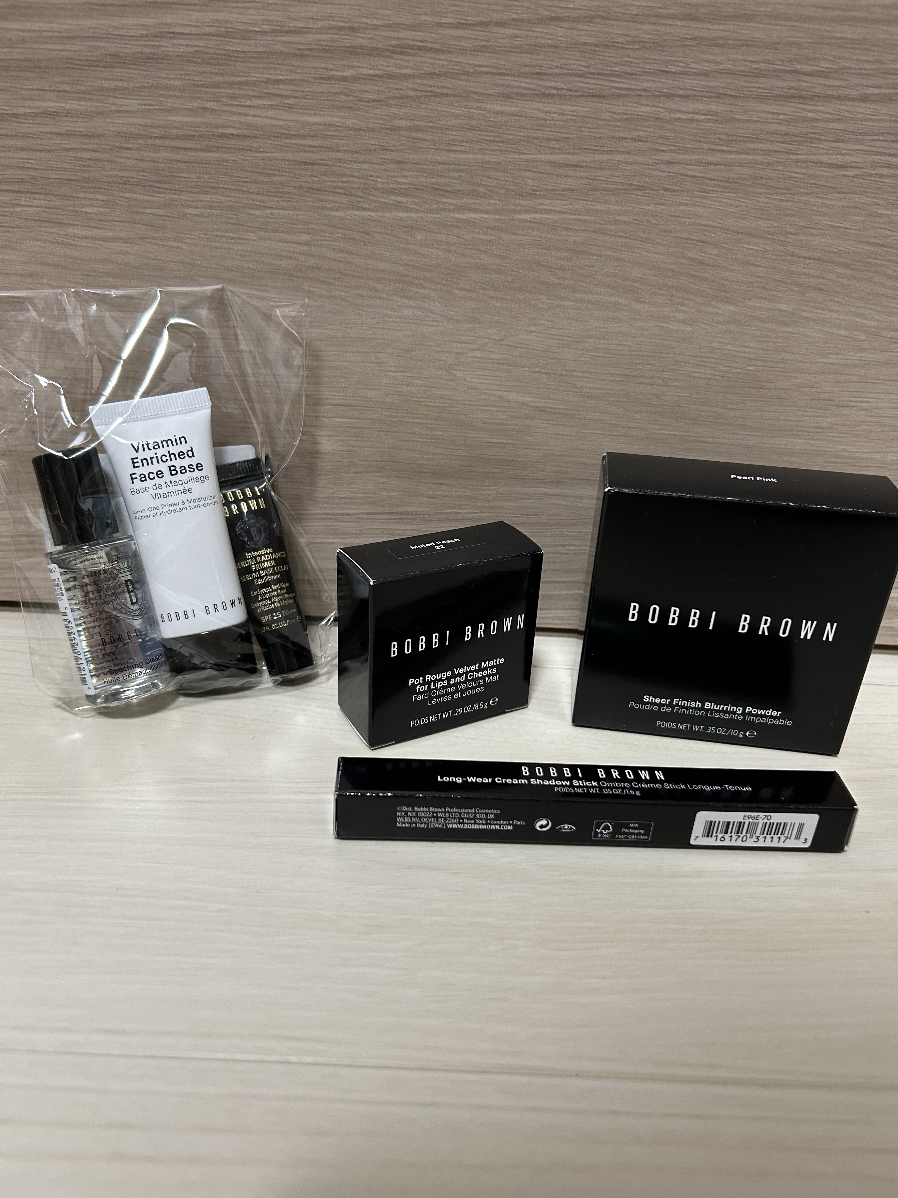 ポット ルージュ ベルベット マット ミューティド ピーチ/BOBBI BROWN/ジェル・クリームチークを使ったクチコミ（2枚目）