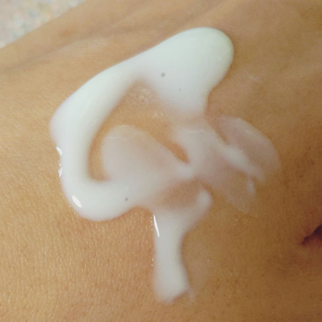 ベリー モイスチャライジング サンクリーム/SKINFOOD/日焼け止めクリームを使ったクチコミ（3枚目）