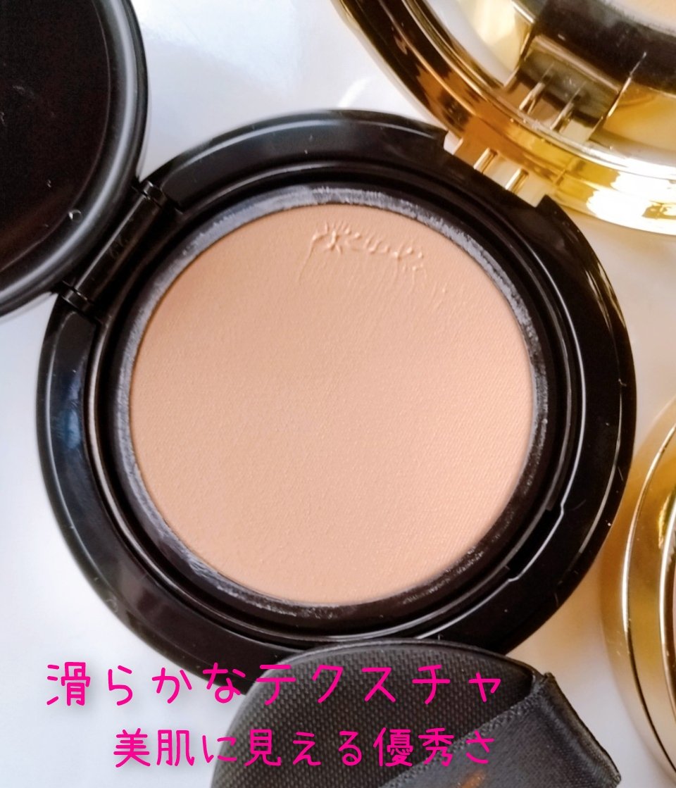 ラディアント タッチ グロウパクト B10＜コレクター＞/YVES SAINT LAURENT BEAUTE/クッションファンデーションを使ったクチコミ（2枚目）