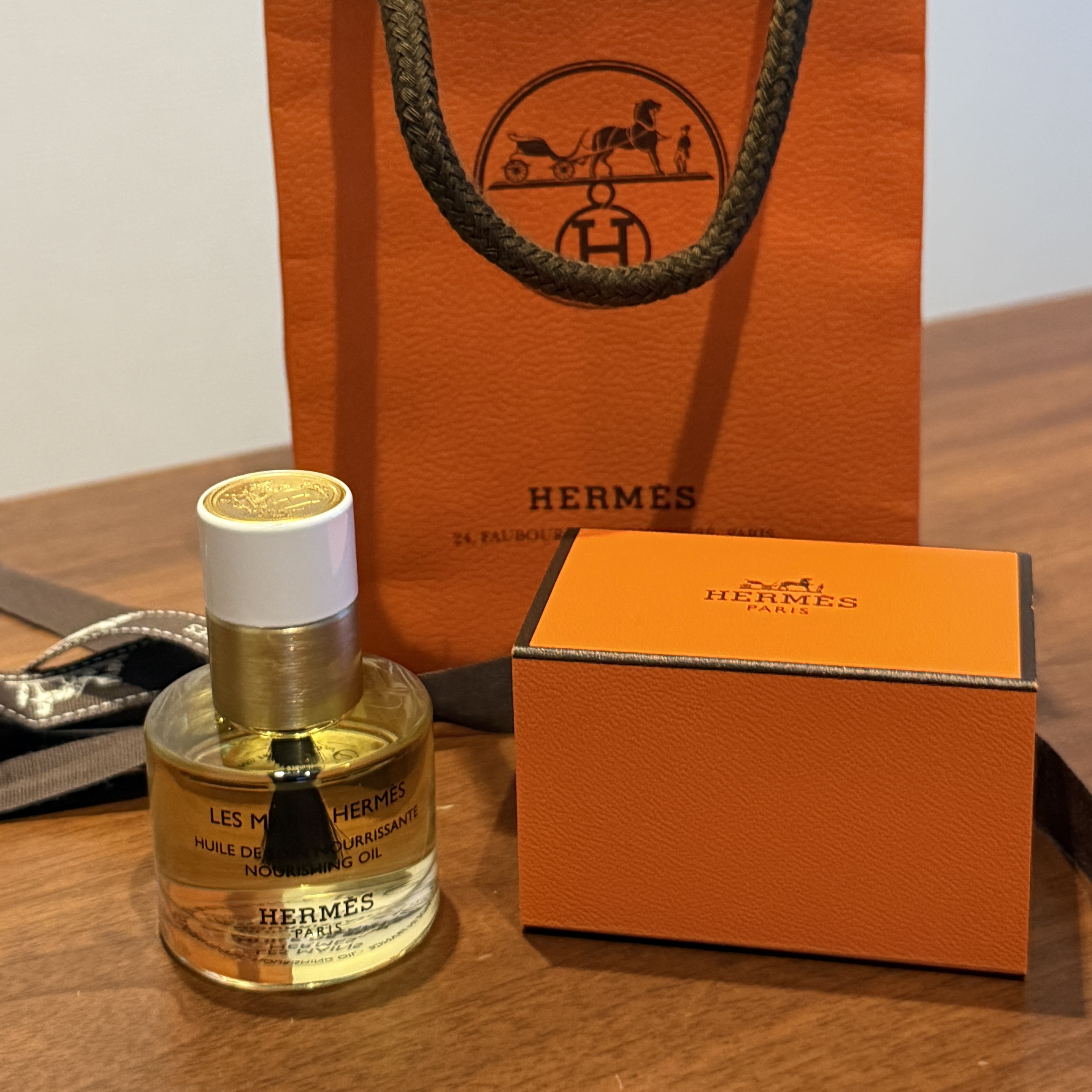 レ マン エルメス ユイル ドゥ ソワン/エルメス/ネイルオイル・トリートメントを使ったクチコミ（1枚目）