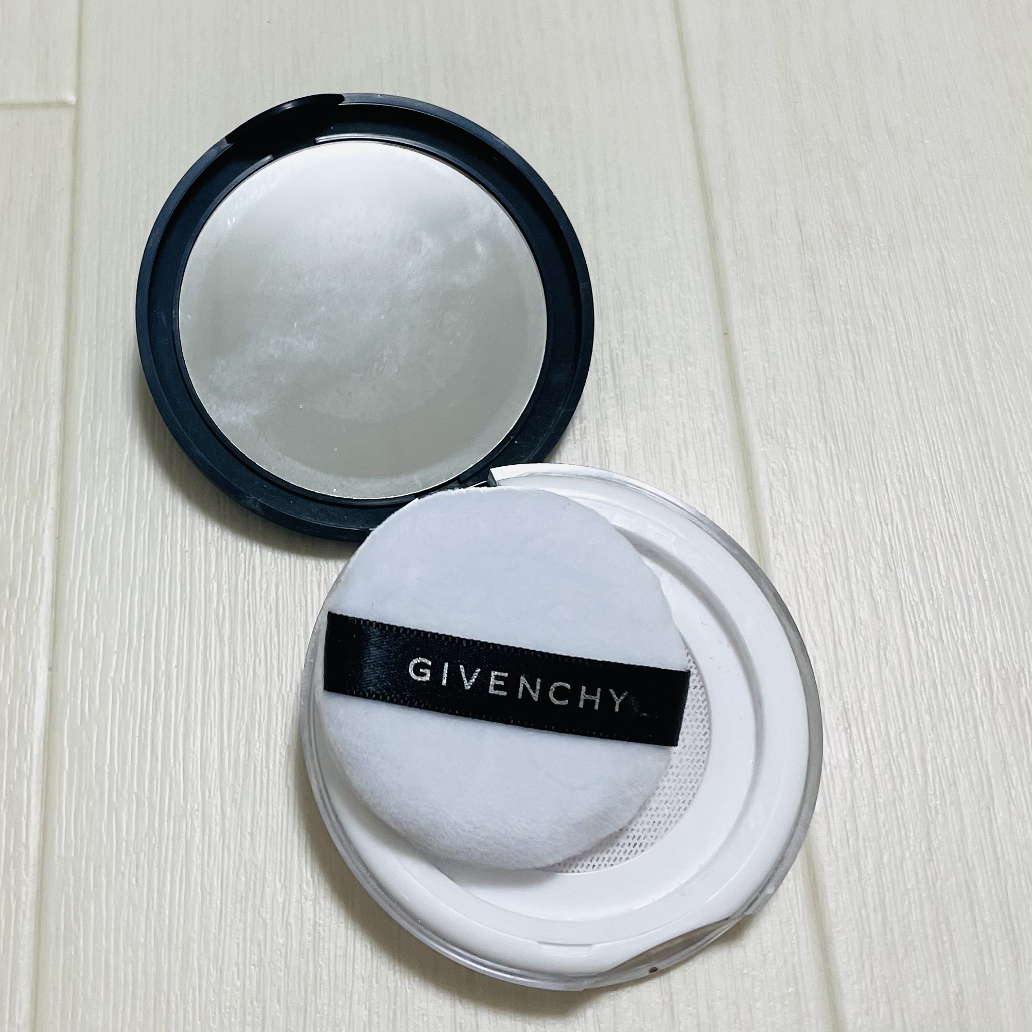 ミラー付きパウダーケース/DAISO/その他化粧小物を使ったクチコミ（2枚目）