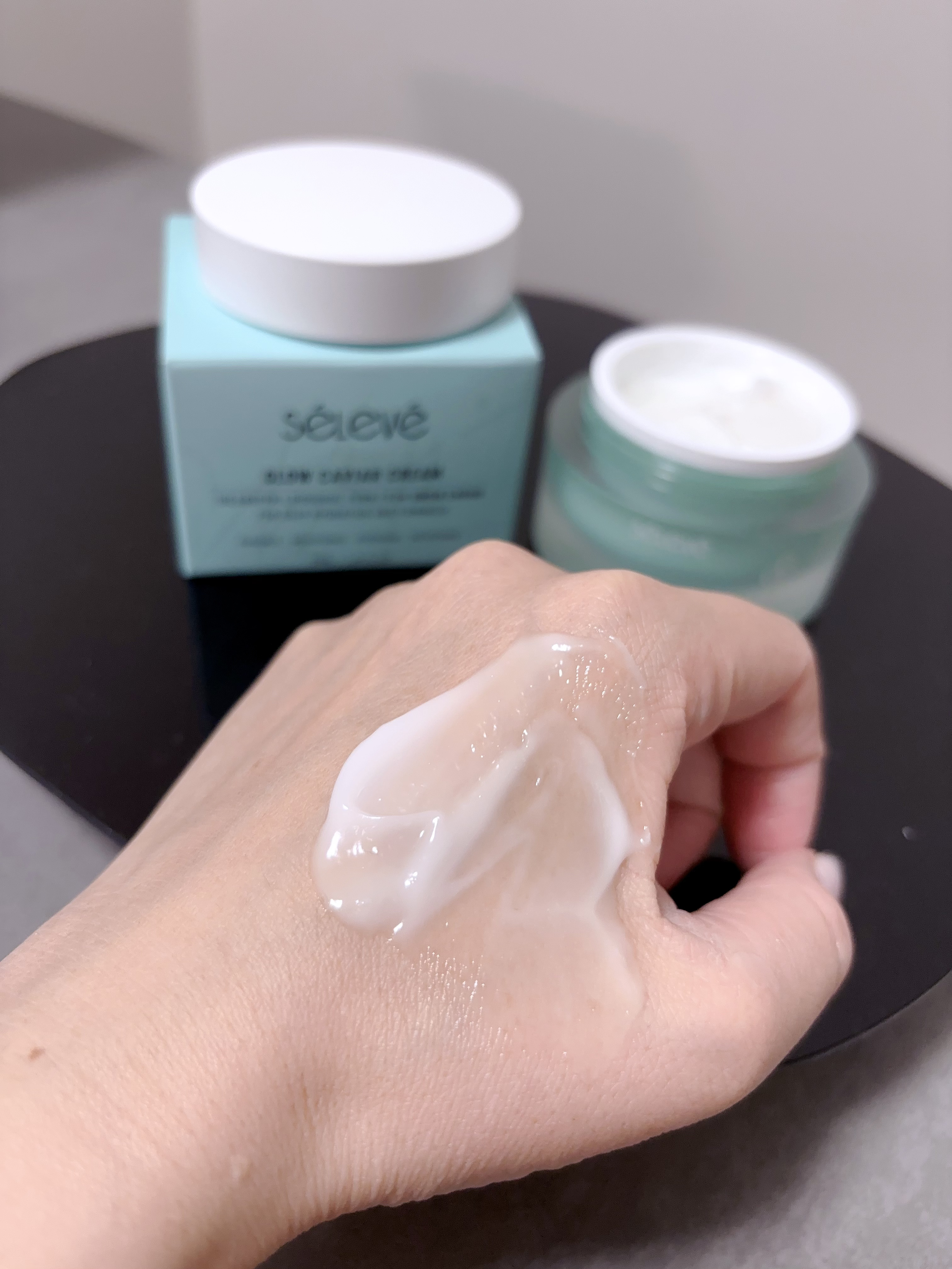 グロウキャビアクリーム/SELEVE/フェイスクリームを使ったクチコミ（3枚目）
