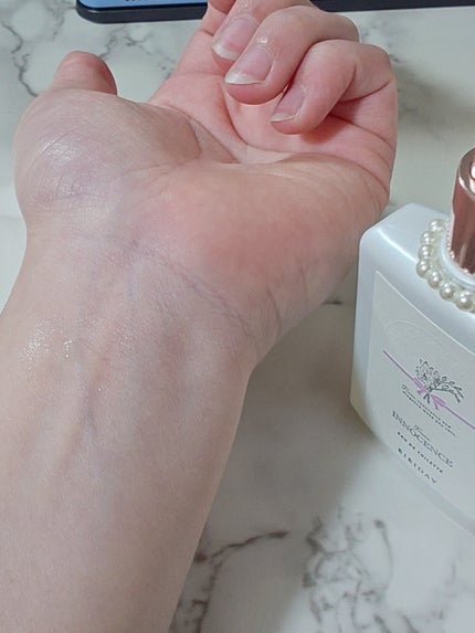 イノセンスフリージアオードトワレ/BIBIDAY/香水(レディース)を使ったクチコミ(3枚目)