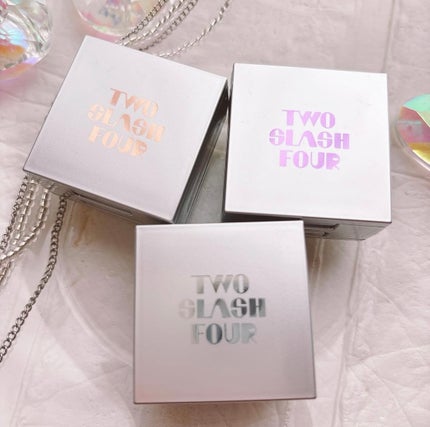 ストロビングフェイスキューブ/TWO SLASH FOUR/ハイライトを使ったクチコミ(2枚目)