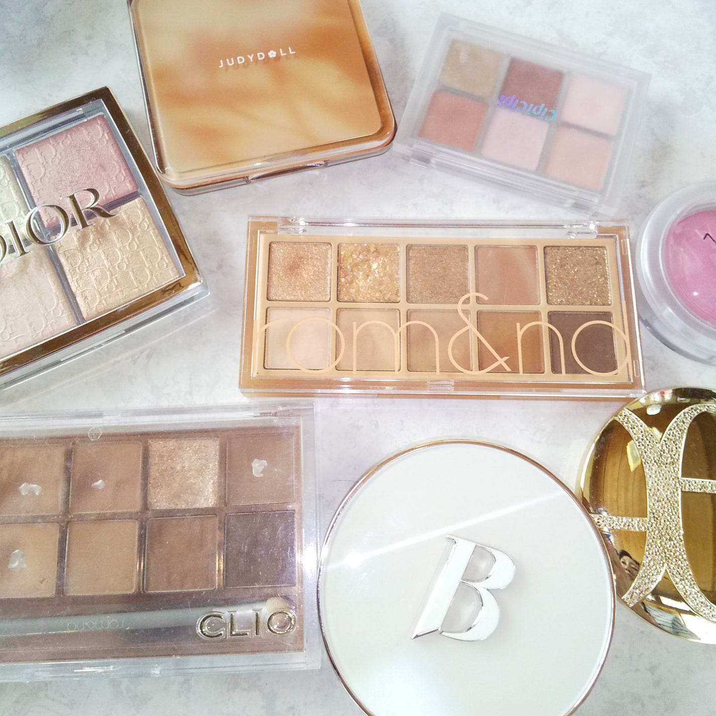 ラ プードル オートニュアンス/Elégance/プレストパウダーを使ったクチコミ(1枚目)