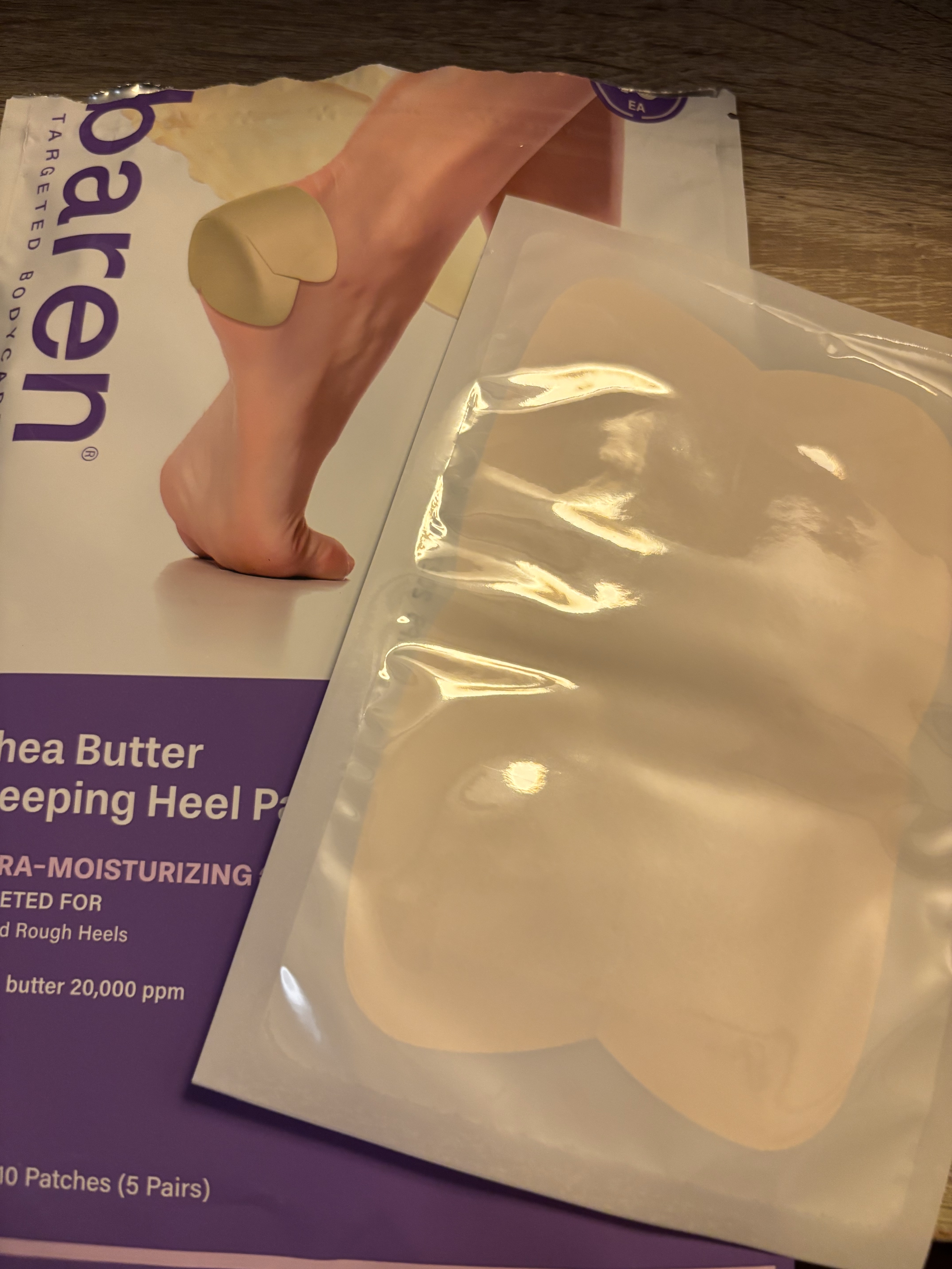 シアバター スリーピング ヒール パッチ/BAREN/レッグ・フットケアを使ったクチコミ（1枚目）