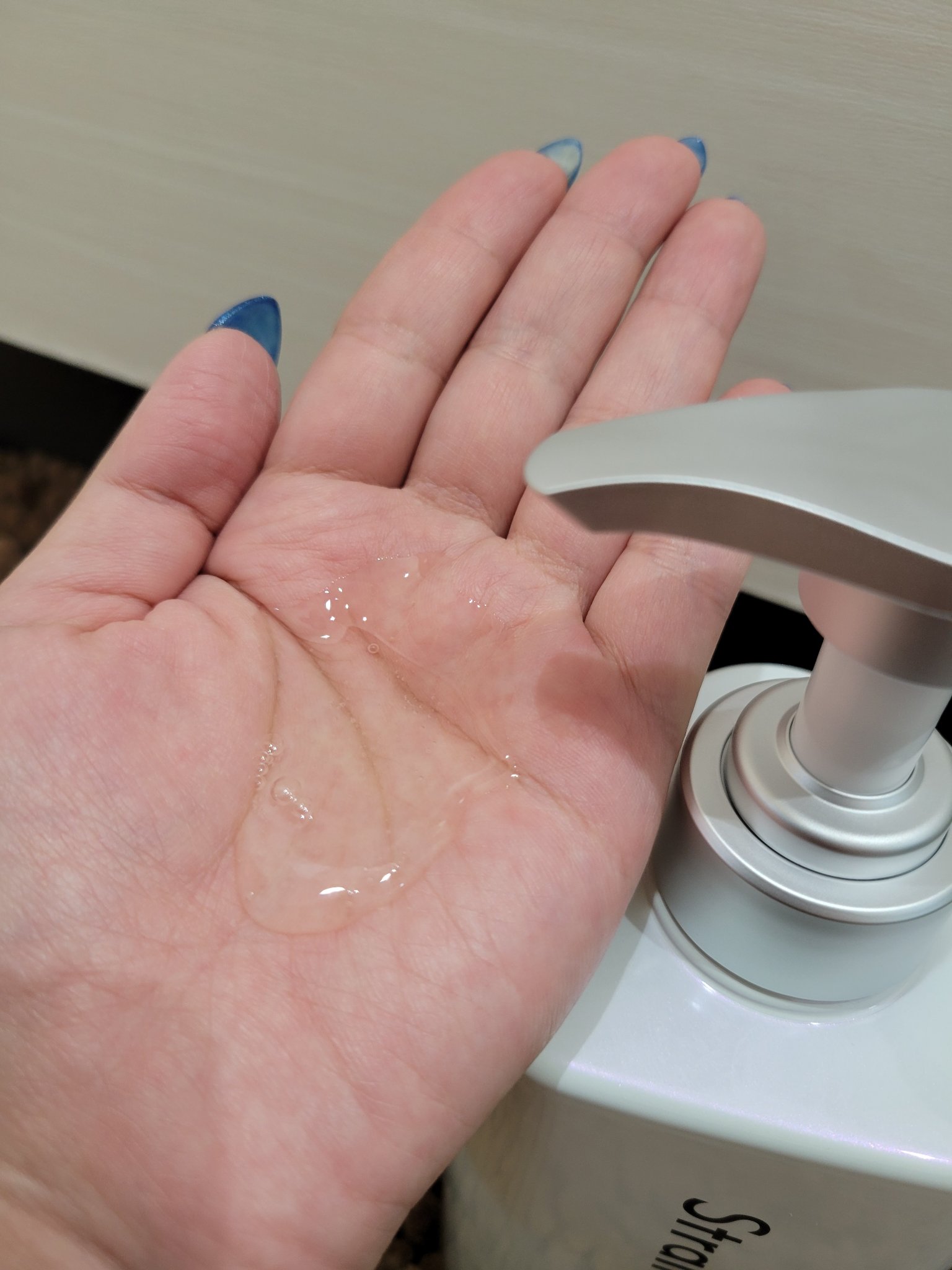 ストレートシャンプー/ストレートトリートメント ホワイトブロッサムの香り/Straine/市販シャンプーを使ったクチコミ（2枚目）