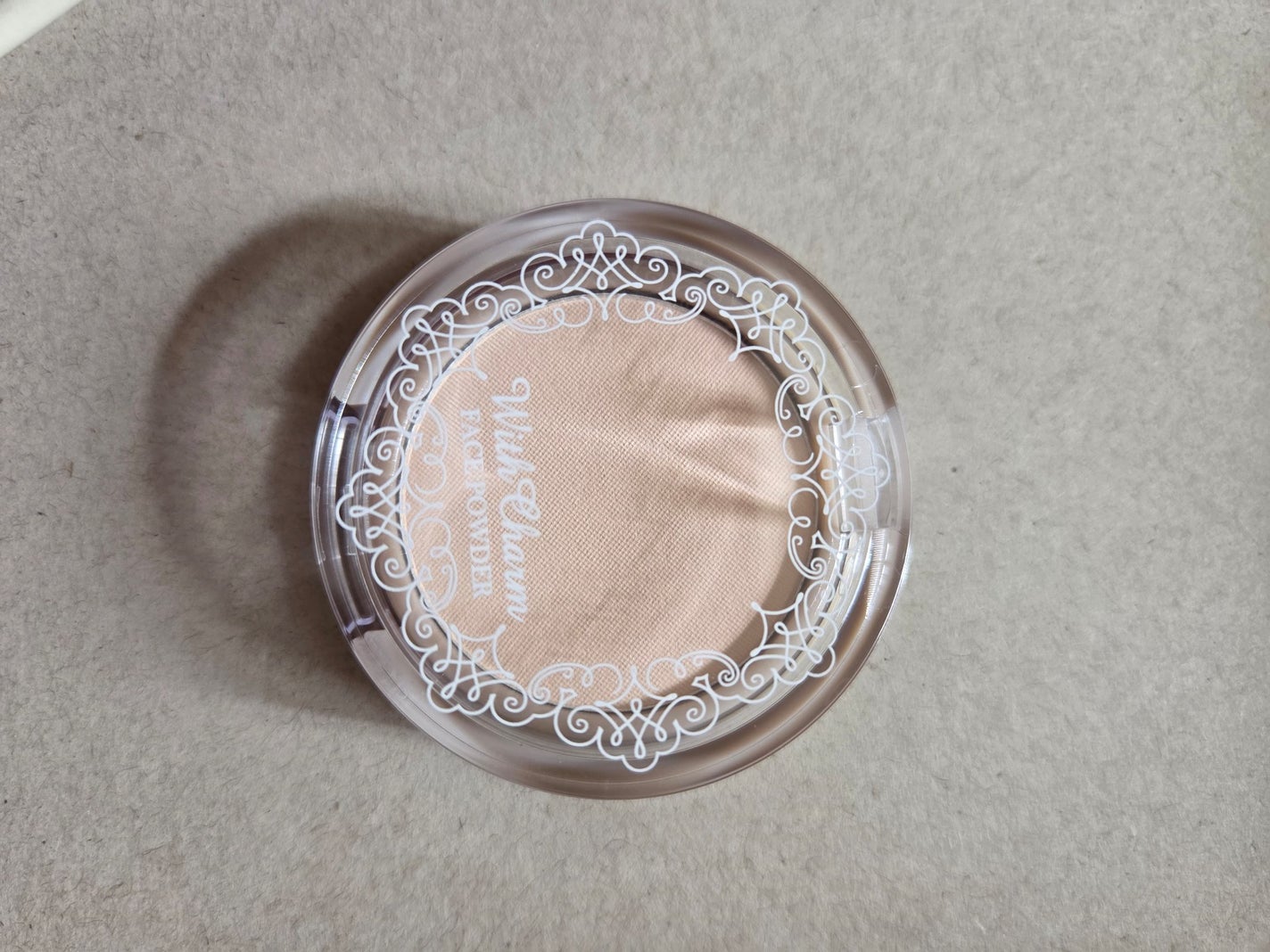 ふるる on LIPS 「愛用のコーセーのメイクキープアイテムが家の中で行方不明になった..」(2枚目)