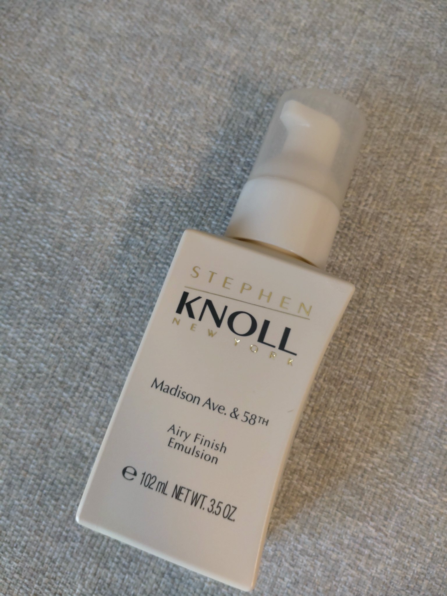 スティーブンノル ニューヨーク
マディソン58 エアリーフィニッシュ エマルジョン

────────────

ふんわりとエアリーなスタイルが持続するエマルジョン
·高湿度スタイルキープ処方

みずみずしいテクスチャーで、ベタっと重くなら