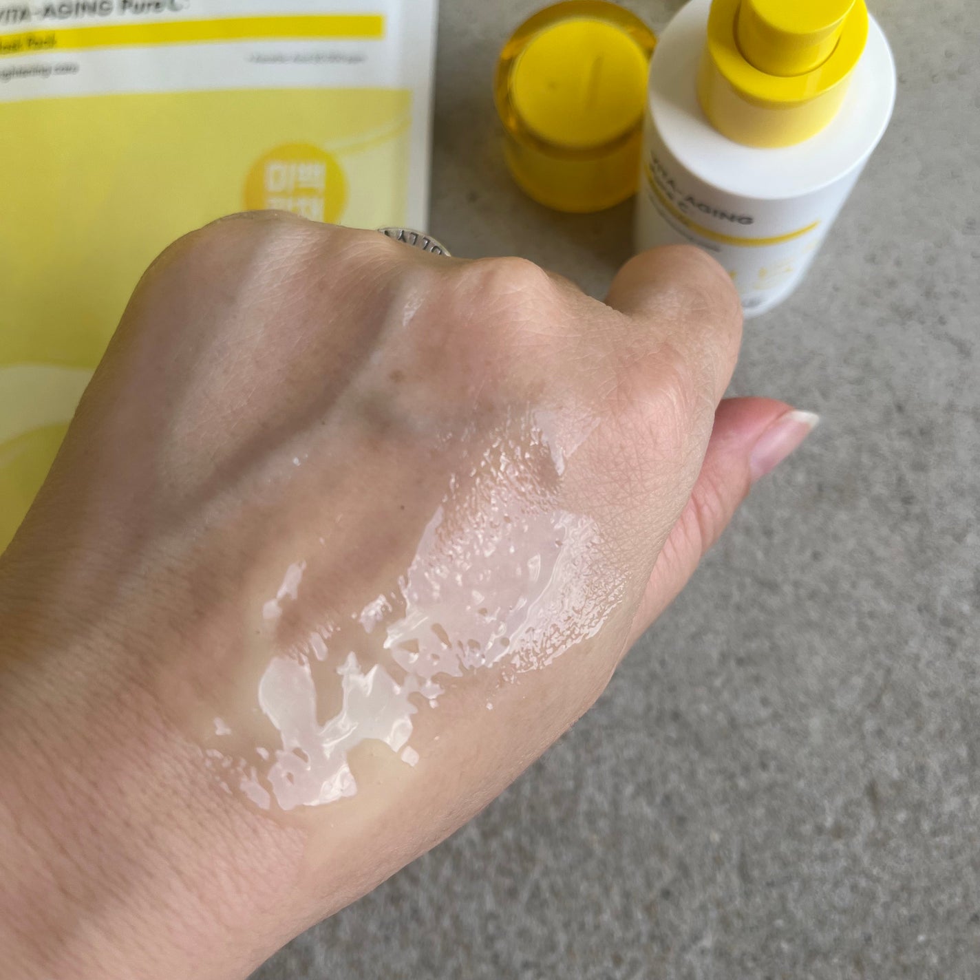 8デイズピュアビタミンCアンプル/VARI:HOPE/美容液を使ったクチコミ(4枚目)