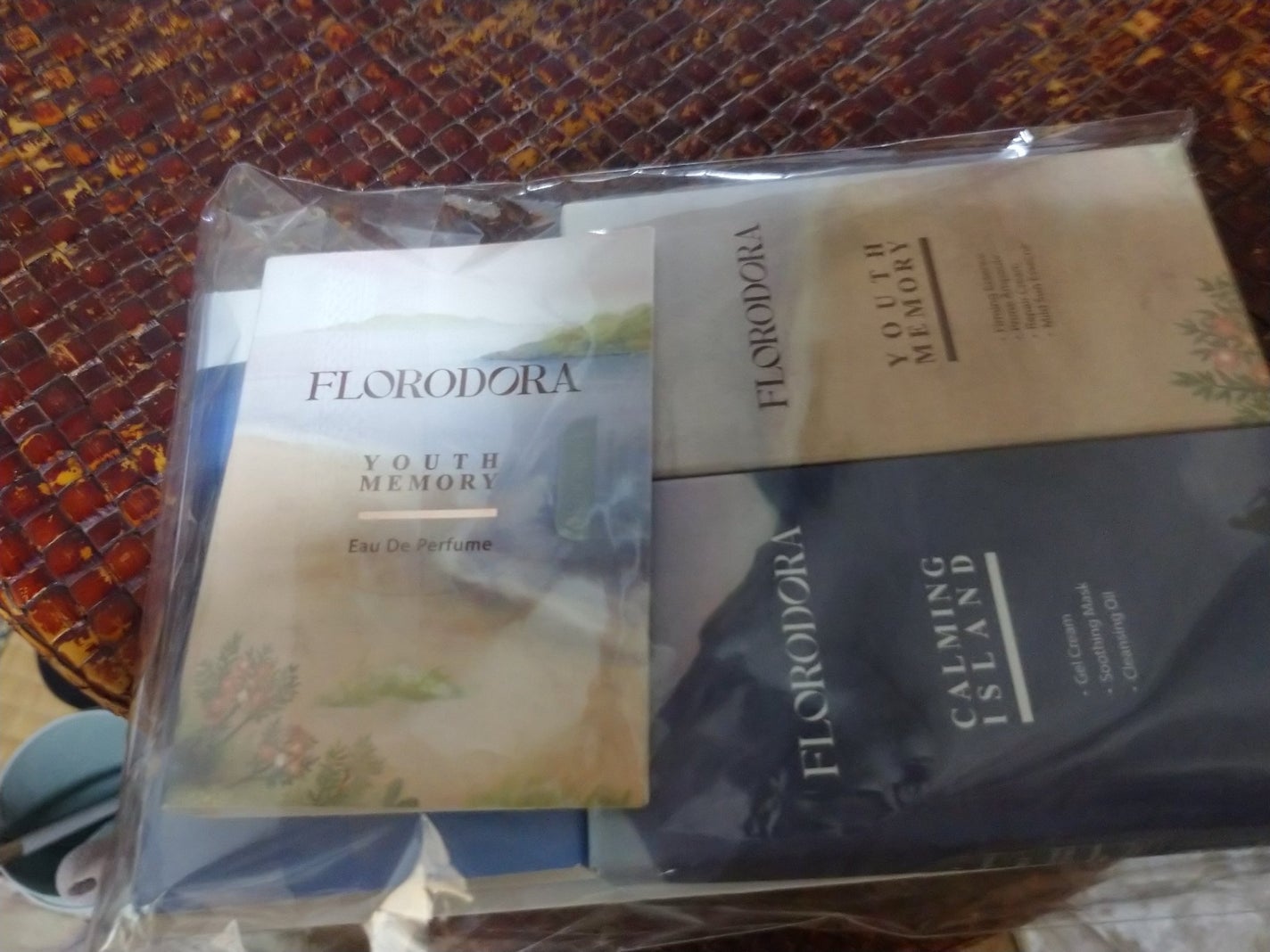 フローロドラ カーミングアイランドスージングマスク/Florodora/フェイスクリームを使ったクチコミ(1枚目)