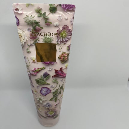 PEACH JOHN ボムバストクリームリッチのクチコミ「*_ぷるんと自信、デコルテから育てよ🤍*
*
お風呂あがり、ボディケアしてる?
ついついサ.....」(2枚目)