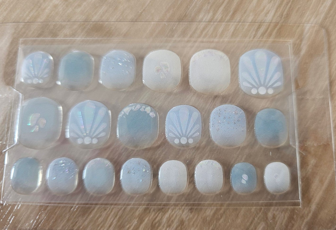 サヤカ on LIPS 「【どんな人におすすめ?】夏らしいデザインで、不器用な私でもキレ..」(1枚目)