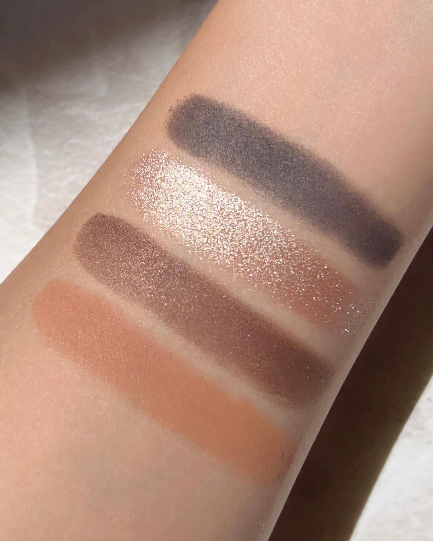 オンブル ジェ/GUERLAIN/アイシャドウパレットを使ったクチコミ(5枚目)