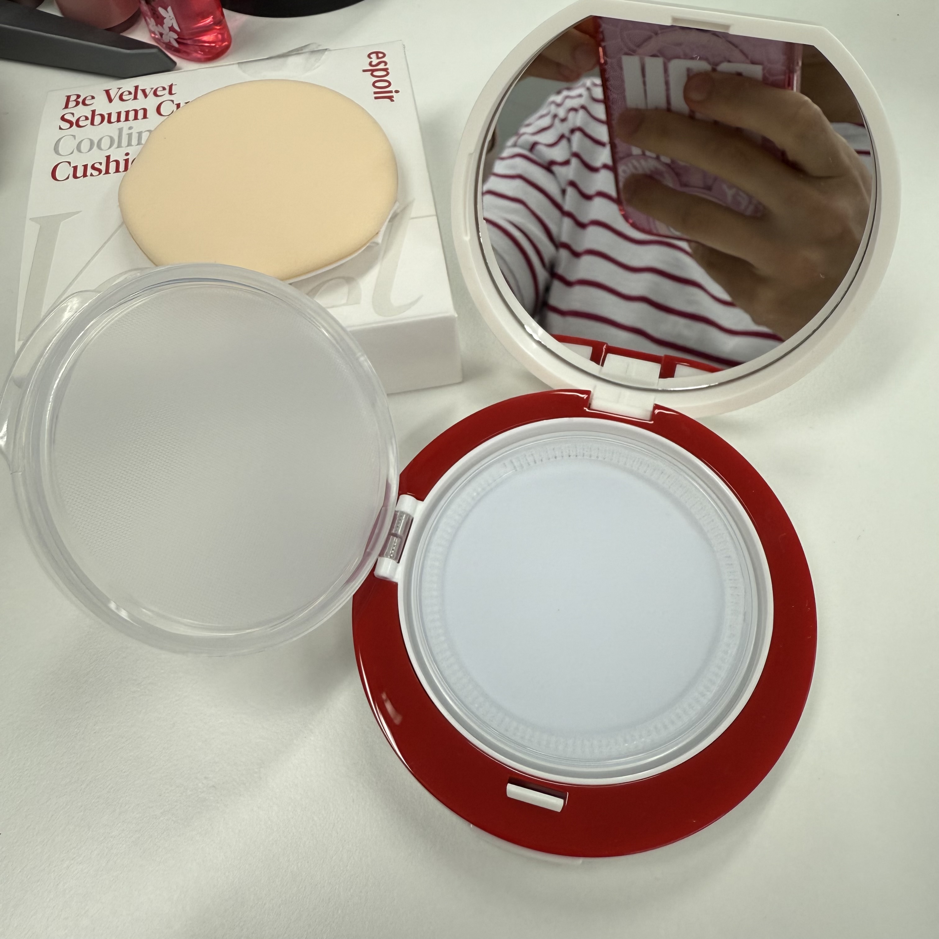 ビーベルベット セバムカットクッション/espoir/プレストパウダーを使ったクチコミ（3枚目）