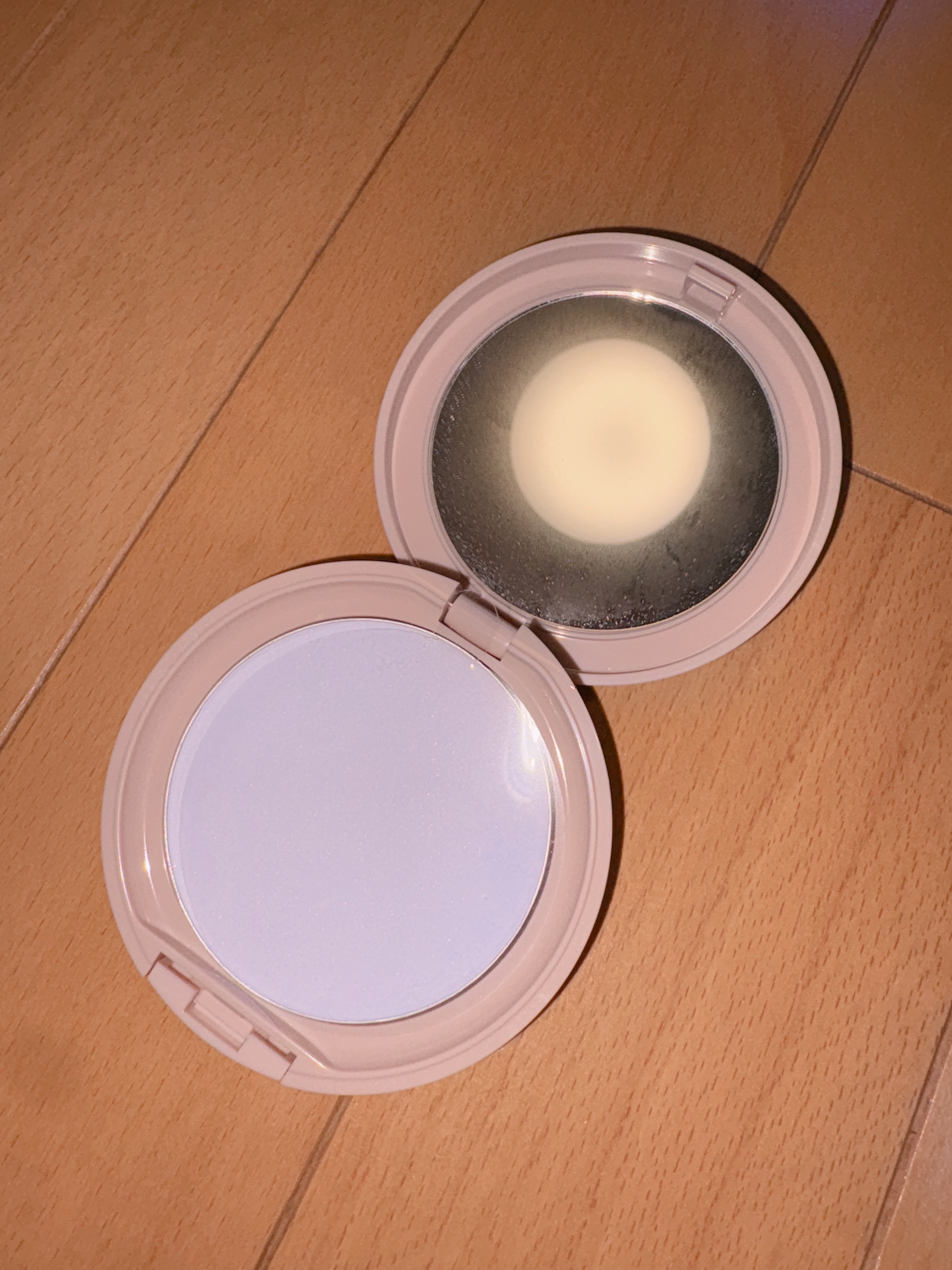 フォギーヴェールセッティングパウダー 02 パープル/SELVE/プレストパウダーを使ったクチコミ（2枚目）