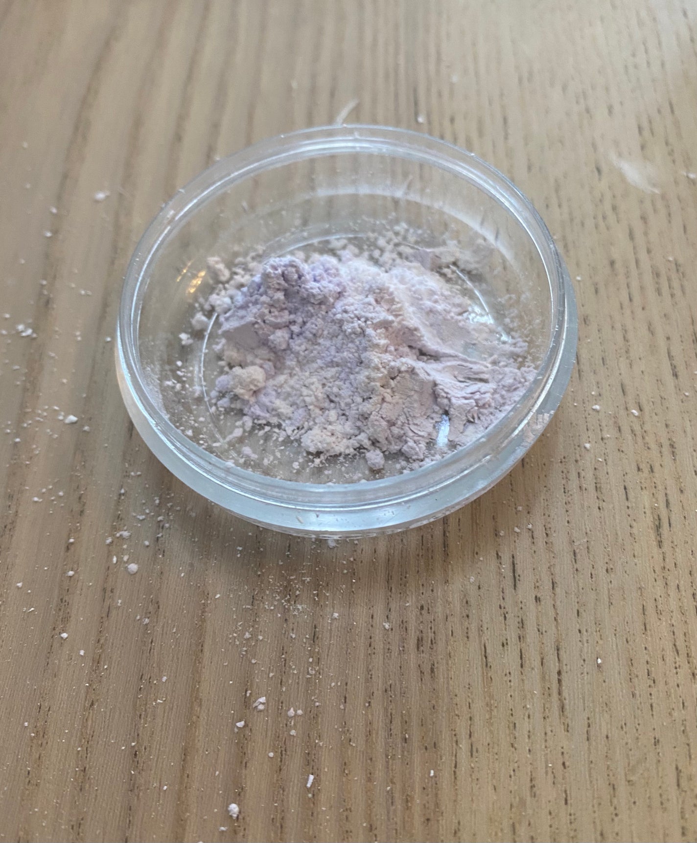 プリズム・リーブル/GIVENCHY/ルースパウダーを使ったクチコミ(2枚目)