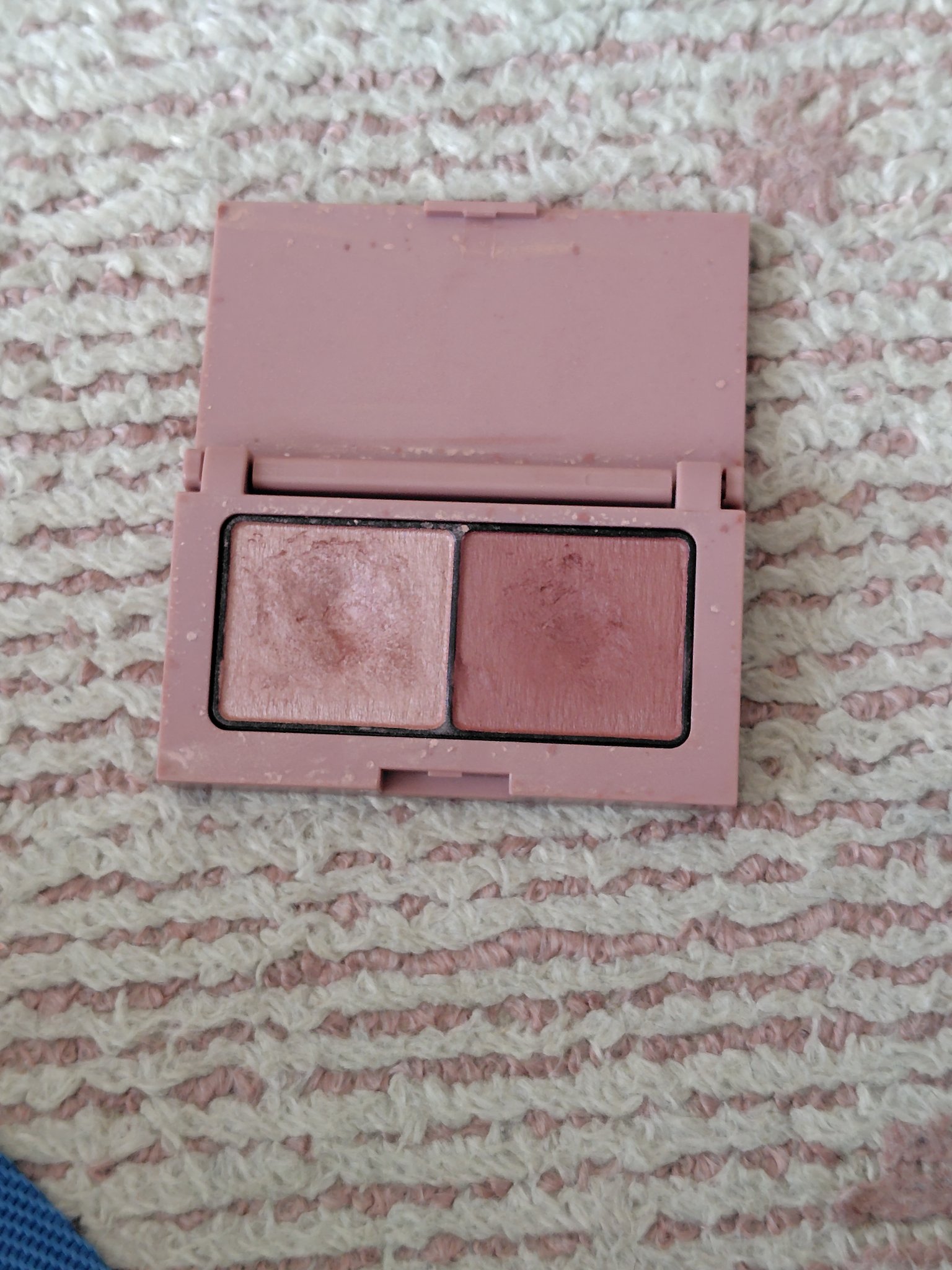 ジューシーピュアアイズ/キャンメイク/アイシャドウパレットを使ったクチコミ（2枚目）